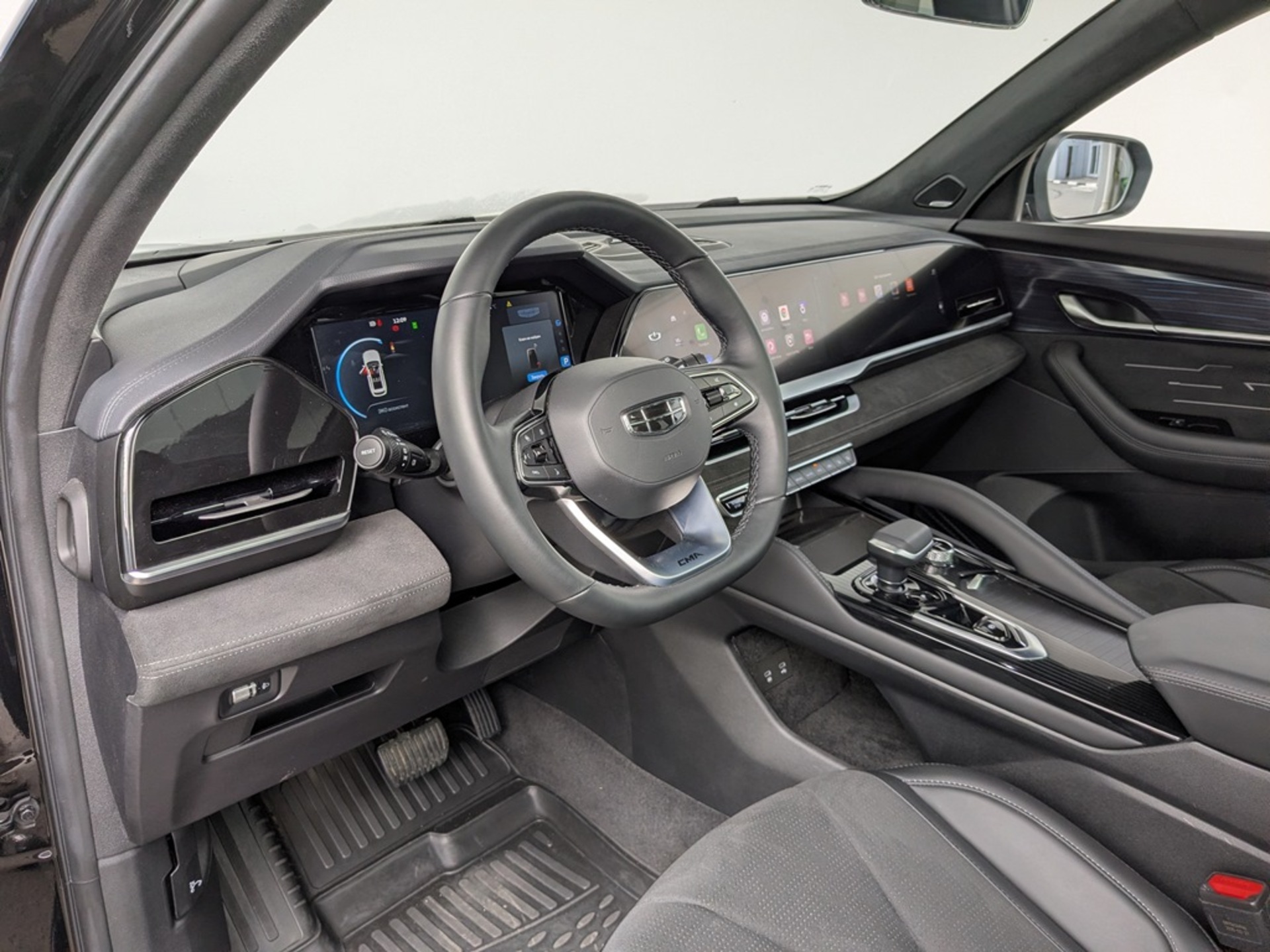 GEELY Monjaro 2.00 (238 л.с), автомат, 2025, пробег 14 663 км