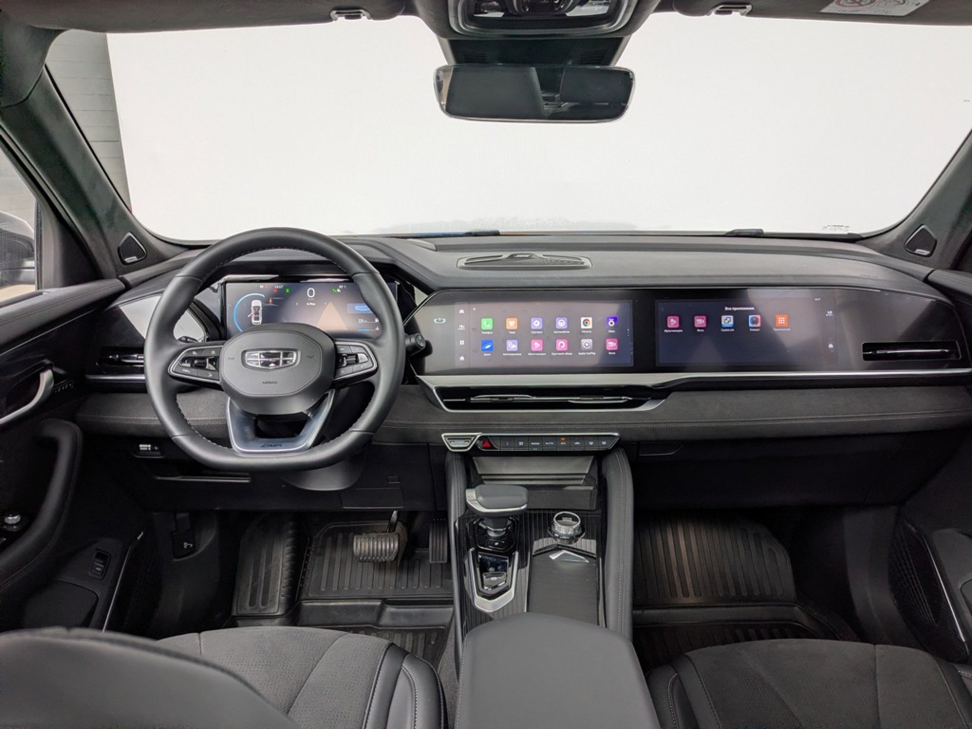 GEELY Monjaro 2.00 (238 л.с), автомат, 2025, пробег 14 663 км