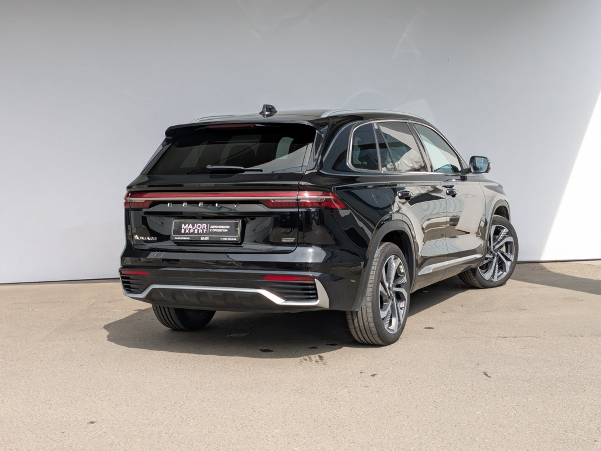 GEELY Monjaro 2.00 (238 л.с), автомат, 2025, пробег 14 663 км