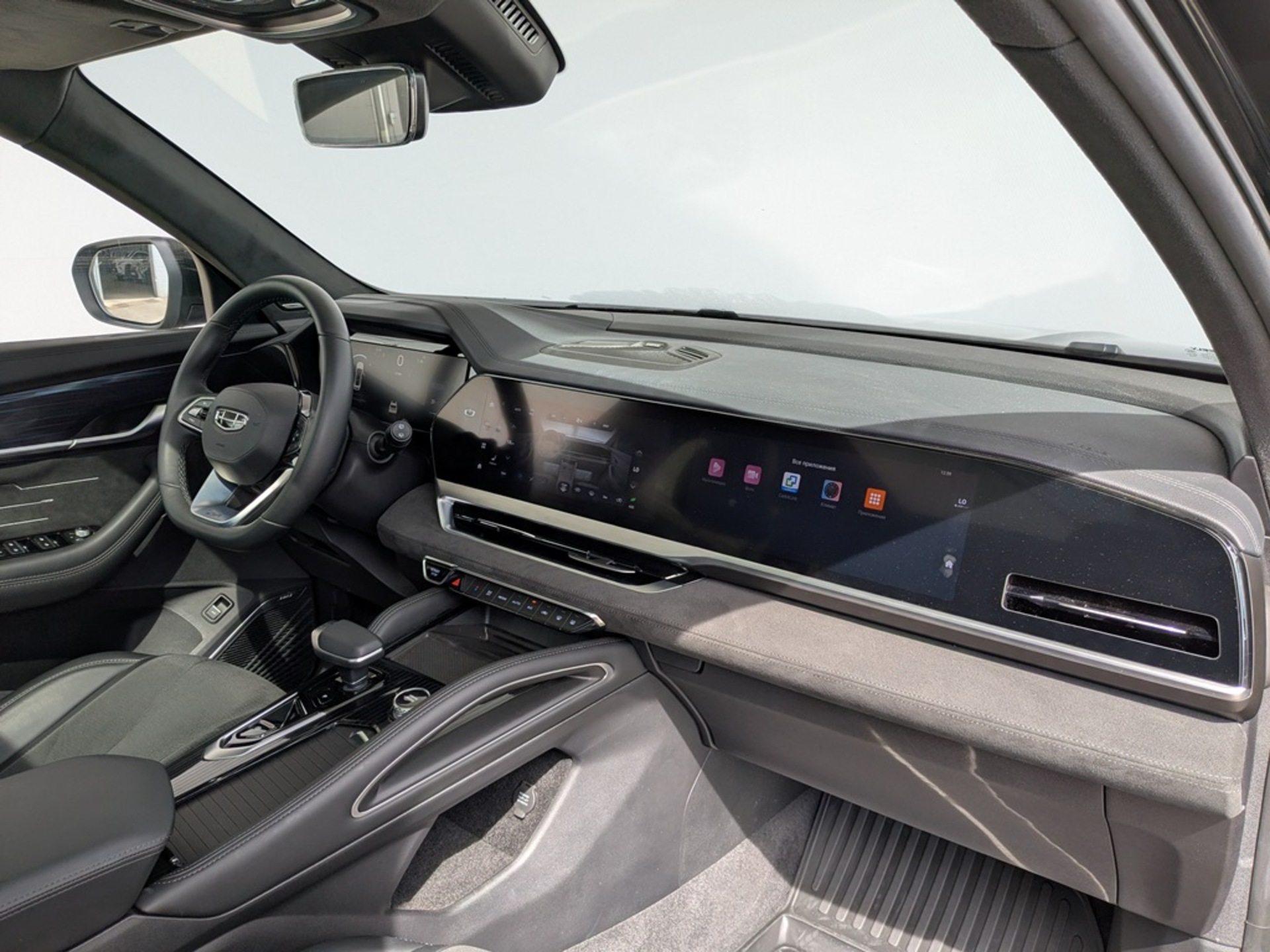 GEELY Monjaro 2.00 (238 л.с), автомат, 2025, пробег 14 663 км