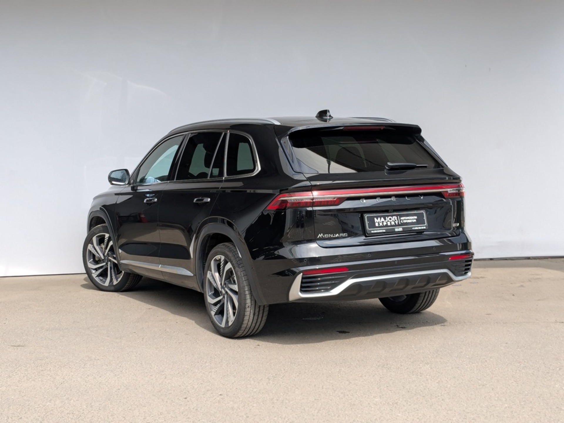 GEELY Monjaro 2.00 (238 л.с), автомат, 2025, пробег 14 663 км