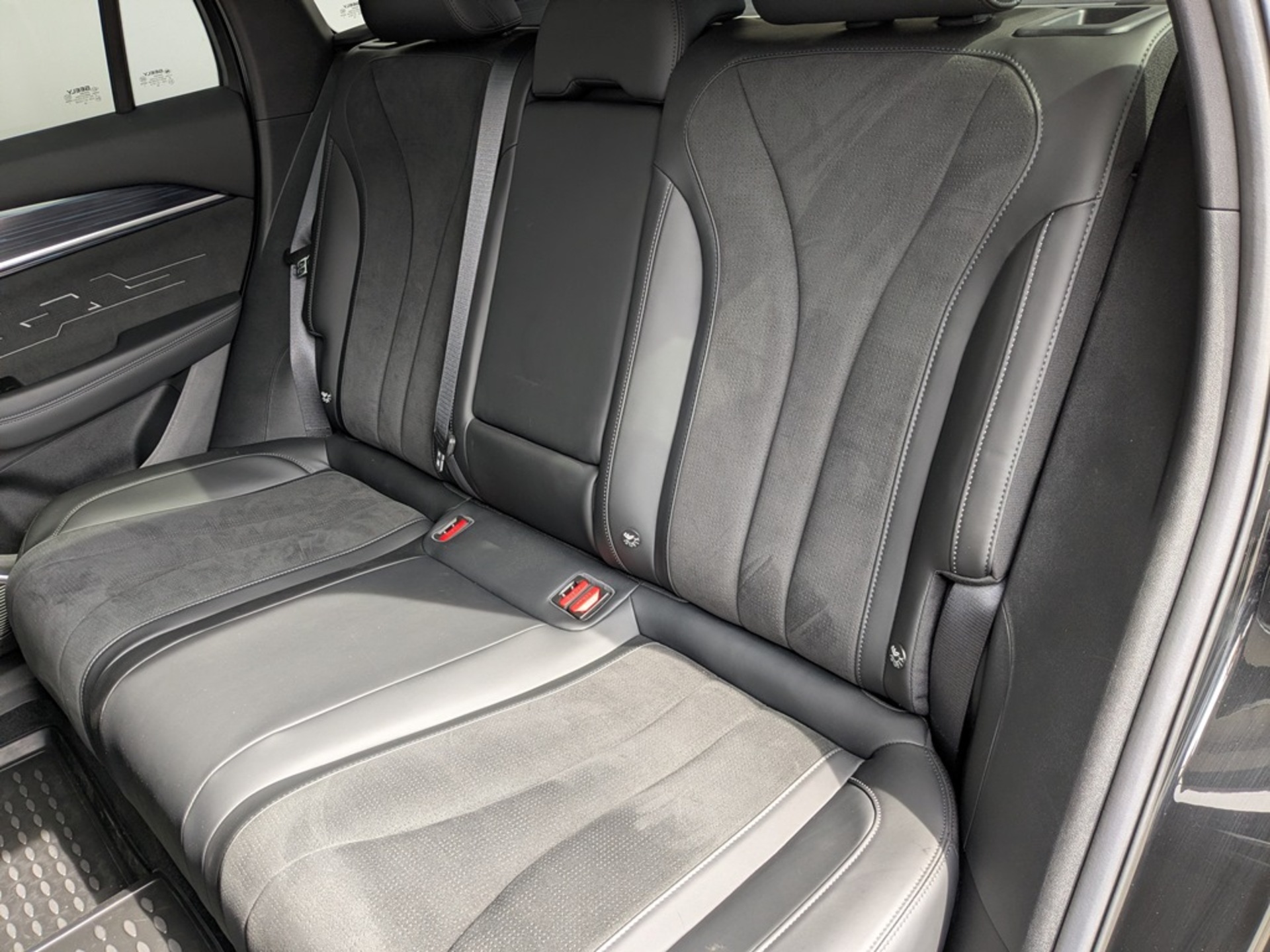 GEELY Monjaro 2.00 (238 л.с), автомат, 2025, пробег 14 663 км