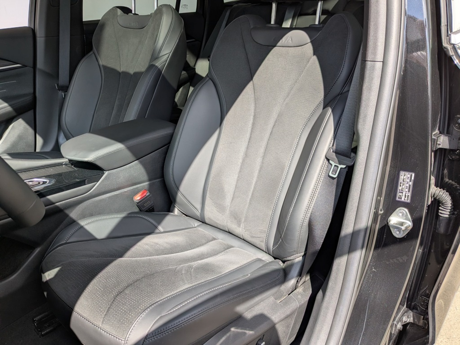 GEELY Monjaro 2.00 (238 л.с), автомат, 2025, пробег 14 663 км