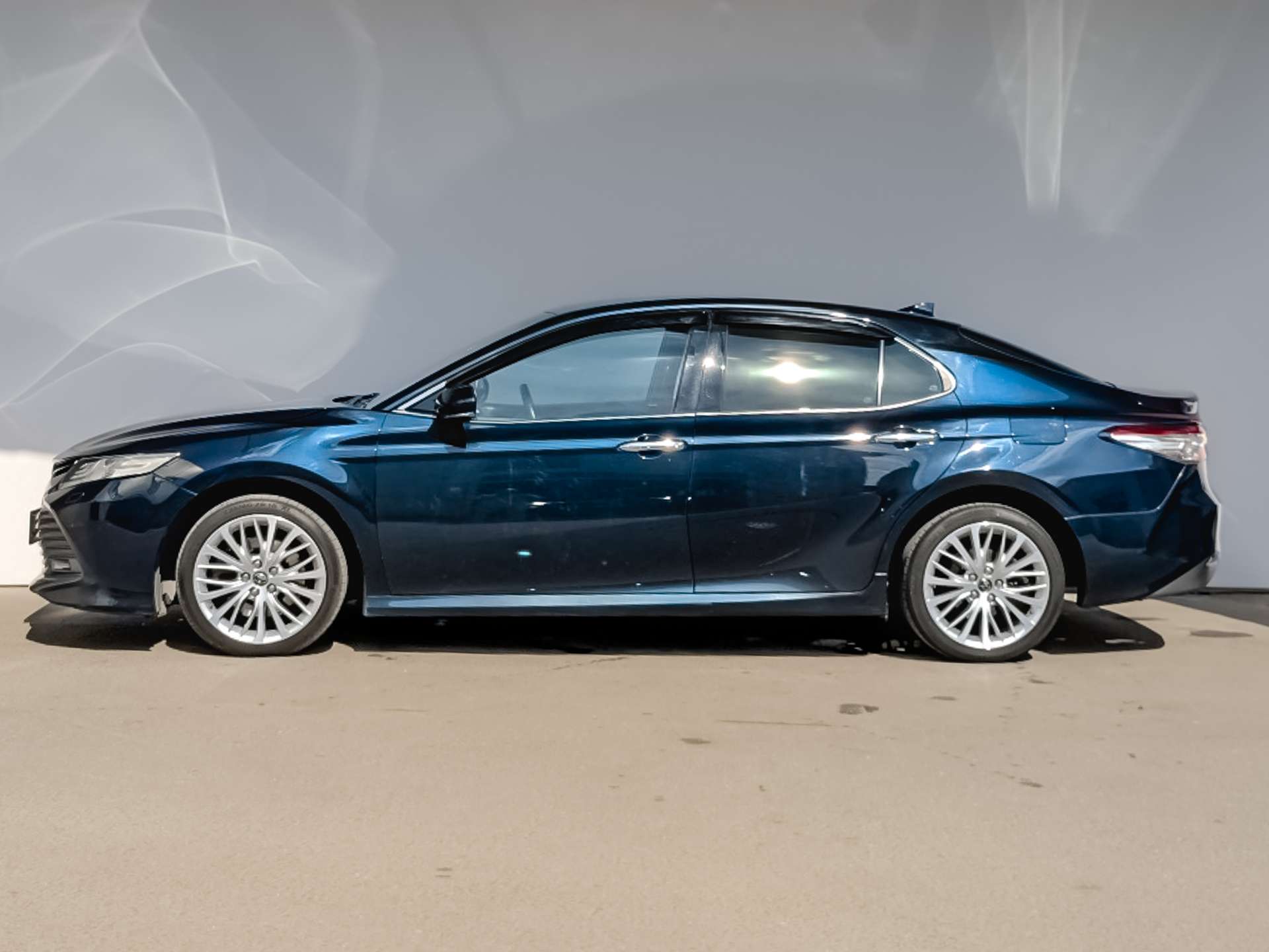 TOYOTA Camry 2.50 (181 л.с), автомат, 2018, пробег 139 488 км