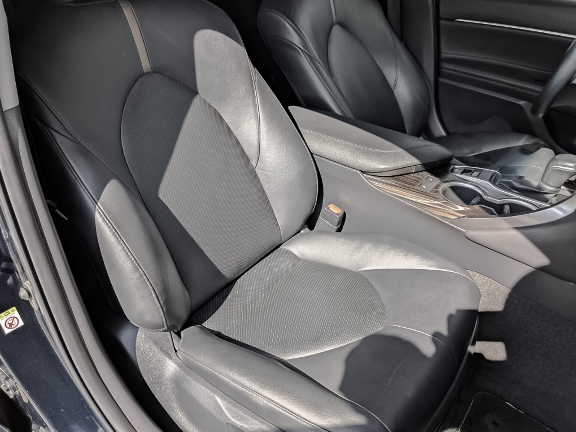 TOYOTA Camry 2.50 (181 л.с), автомат, 2018, пробег 139 488 км