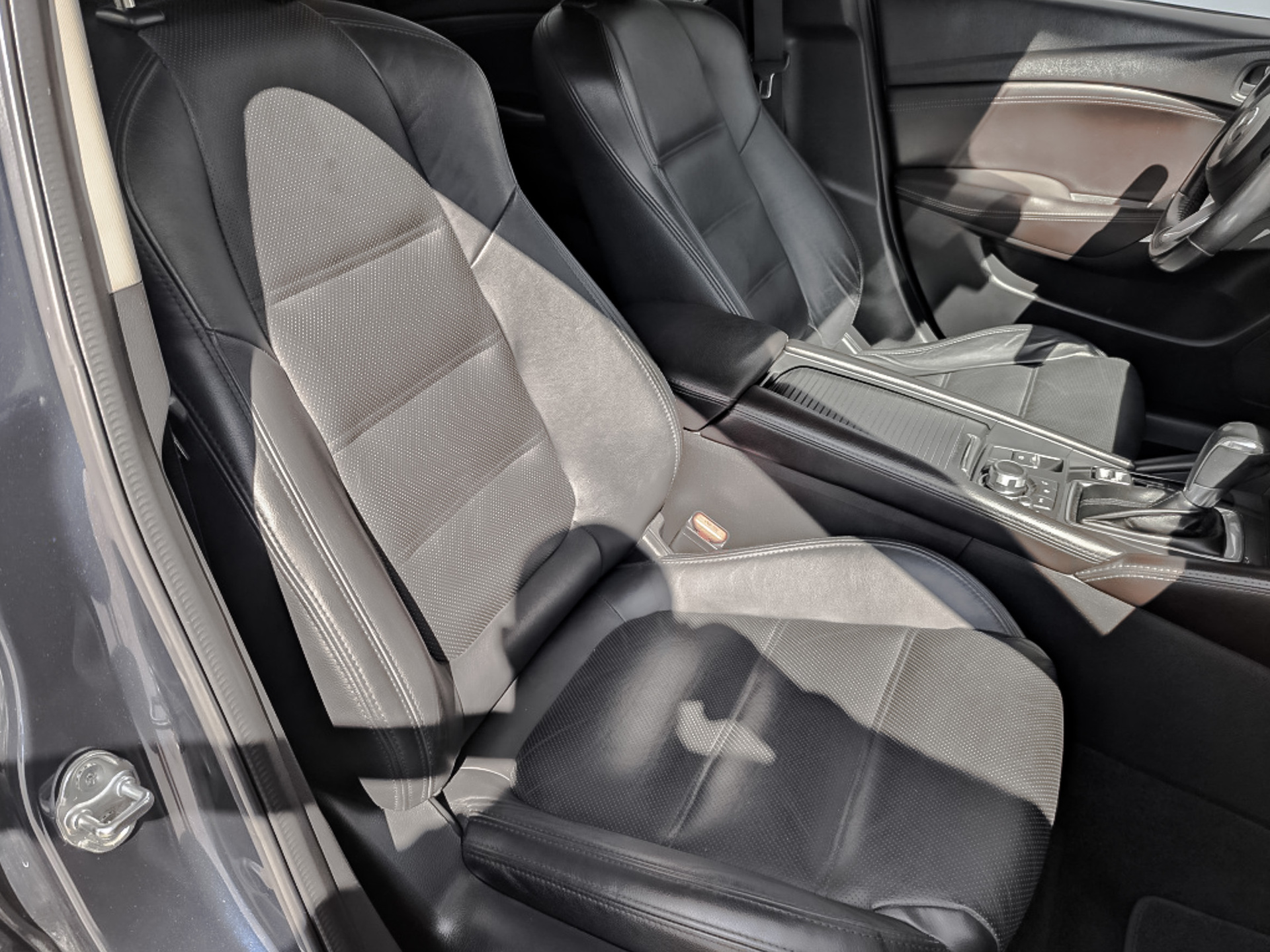 MAZDA 6 2.50 (192 л.с), автомат, 2017, пробег 75 134 км