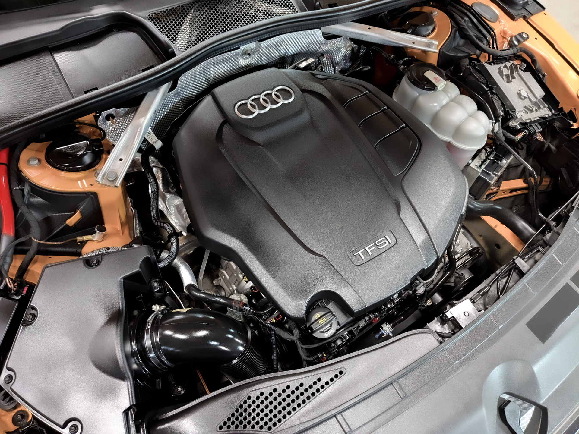 AUDI A5 2.00 (245 л.с), автомат, 2019, пробег 115 847 км