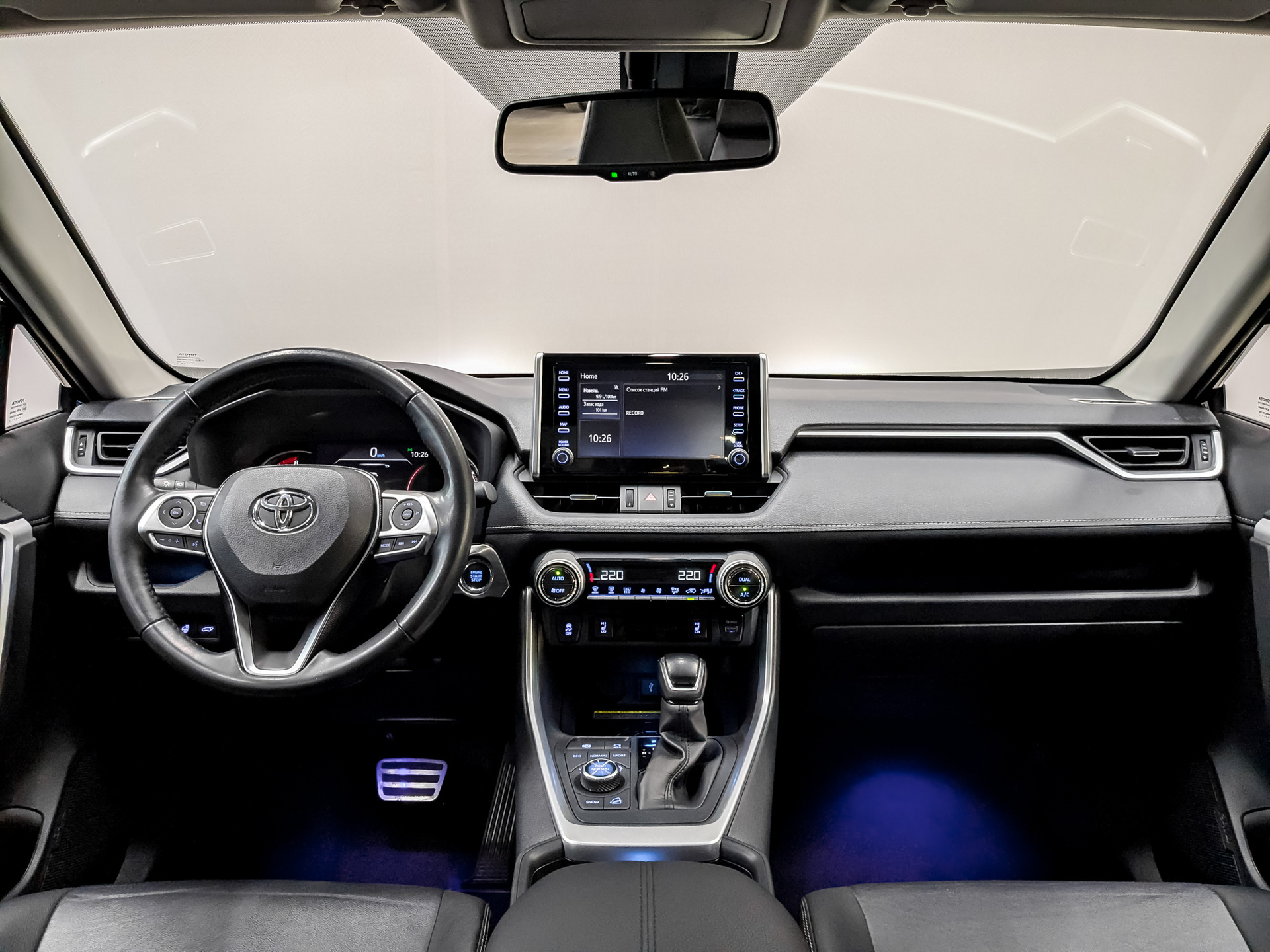 TOYOTA Rav-4 2.00 (149 л.с), автомат, 2021, пробег 61 436 км