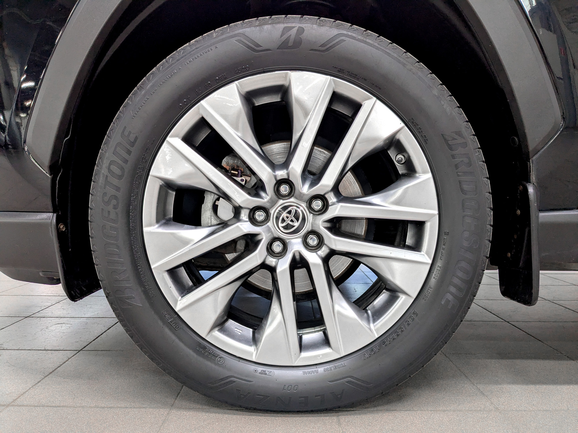 TOYOTA Rav-4 2.00 (149 л.с), автомат, 2021, пробег 61 436 км