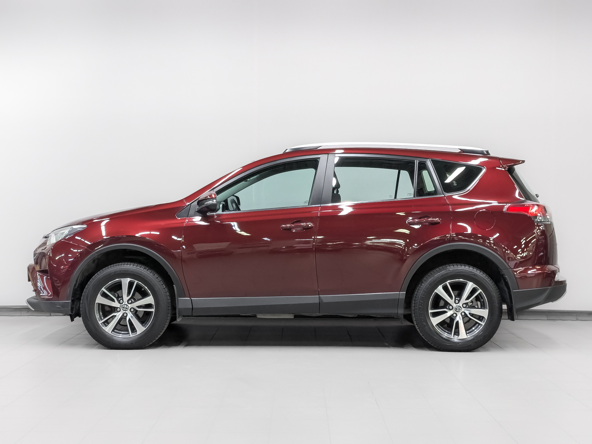 TOYOTA Rav-4 2.00 (146 л.с), автомат, 2018, пробег 87 452 км