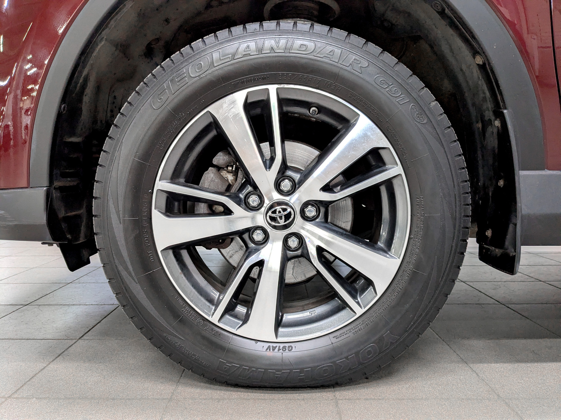 TOYOTA Rav-4 2.00 (146 л.с), автомат, 2018, пробег 87 452 км