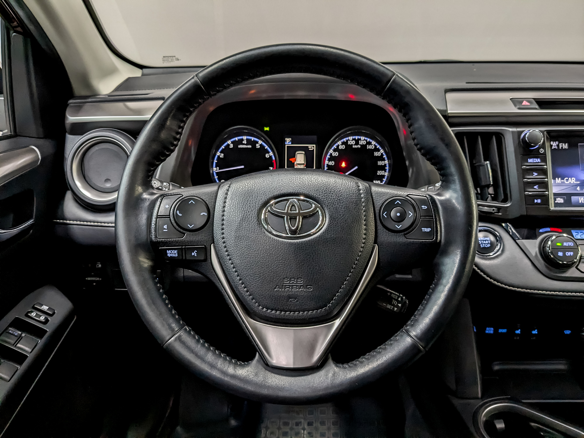 TOYOTA Rav-4 2.00 (146 л.с), автомат, 2018, пробег 87 452 км