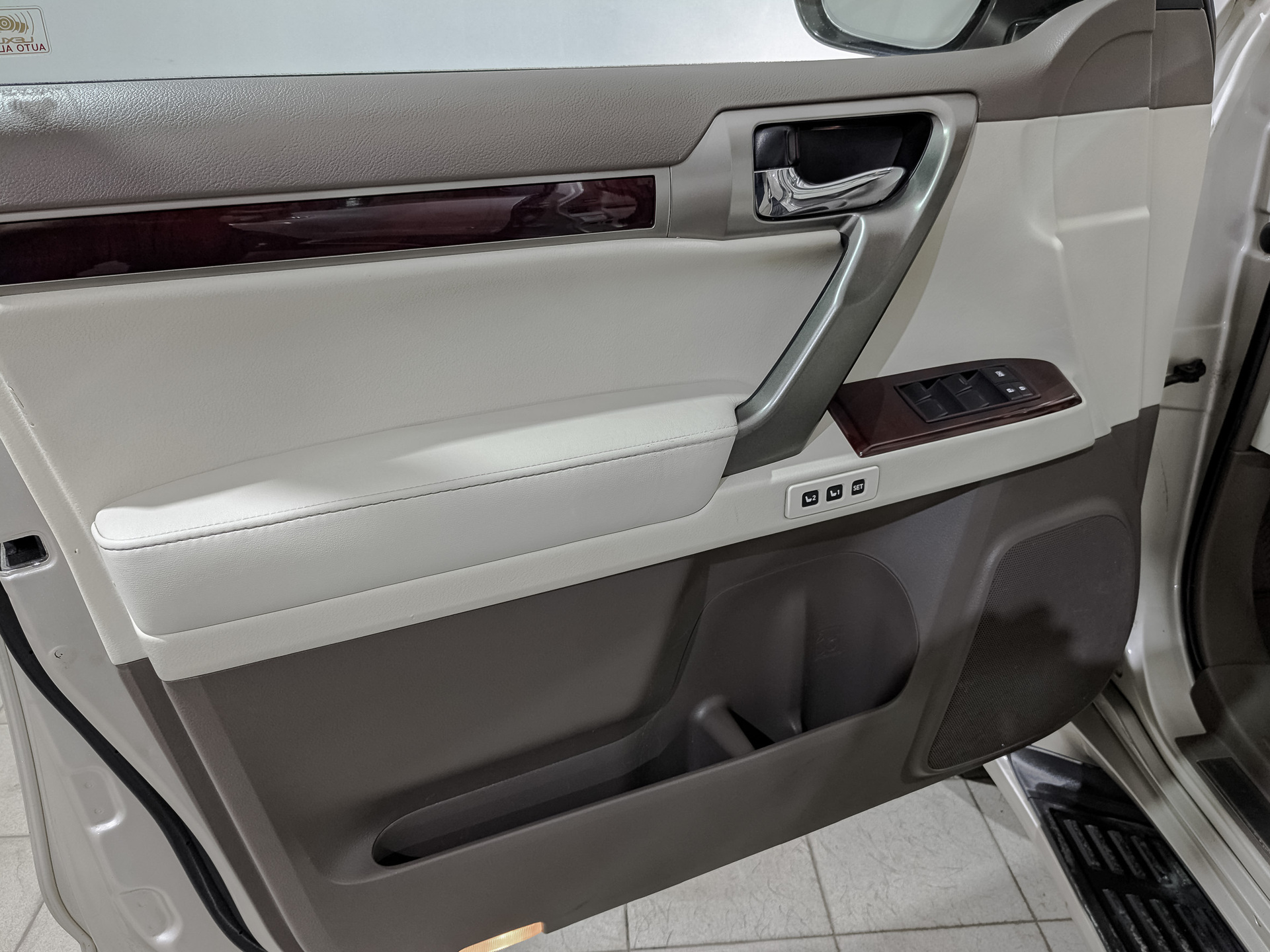 LEXUS GX 4.60 (296 л.с), автомат, 2011, пробег 155 264 км