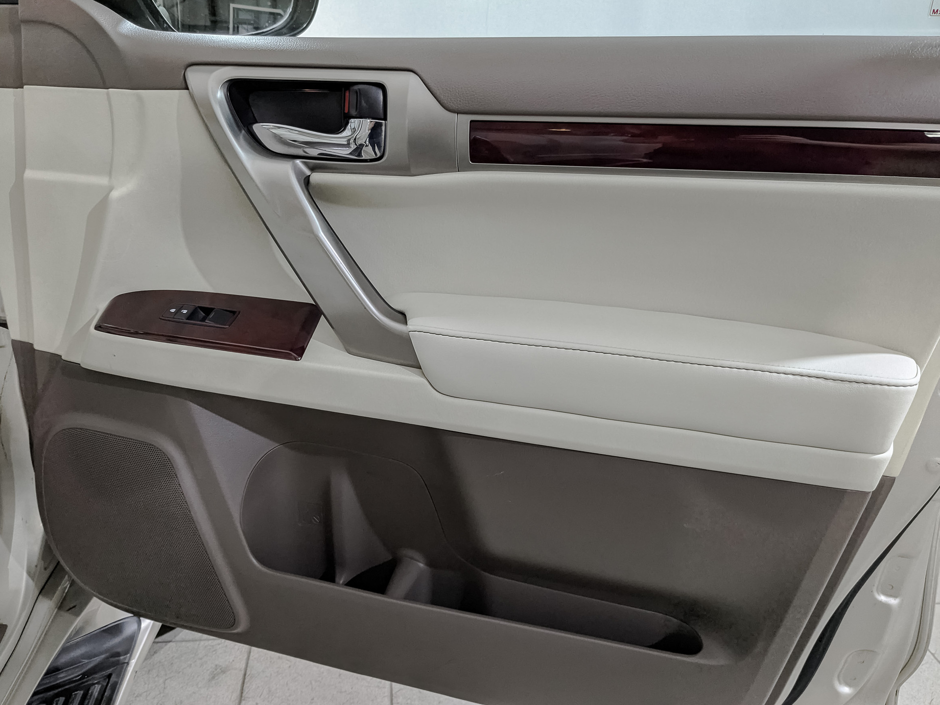 LEXUS GX 4.60 (296 л.с), автомат, 2011, пробег 155 264 км