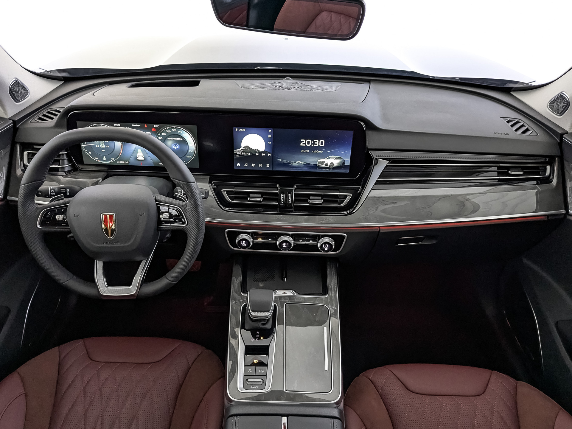 Фото Hongqi HS5 FL Deluxe  2.0T/245 8AT 4WD