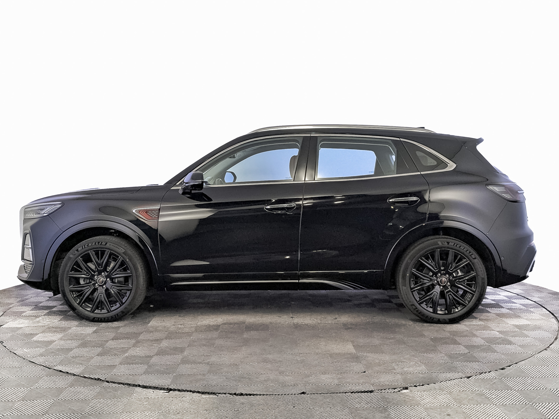 Фото Hongqi HS5 FL Deluxe  2.0T/245 8AT 4WD