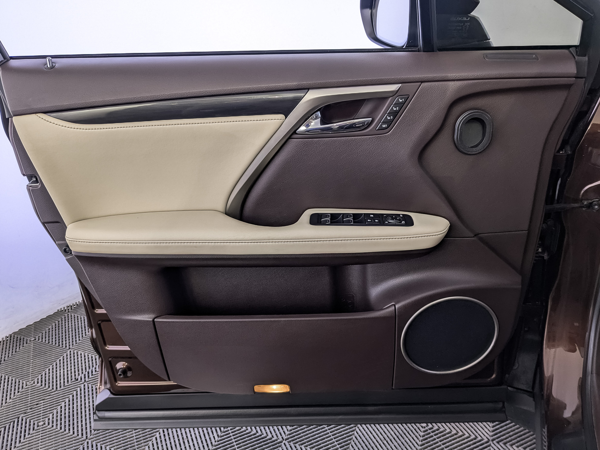 LEXUS RX 2.00 (238 л.с), автомат, 2015, пробег 96 946 км