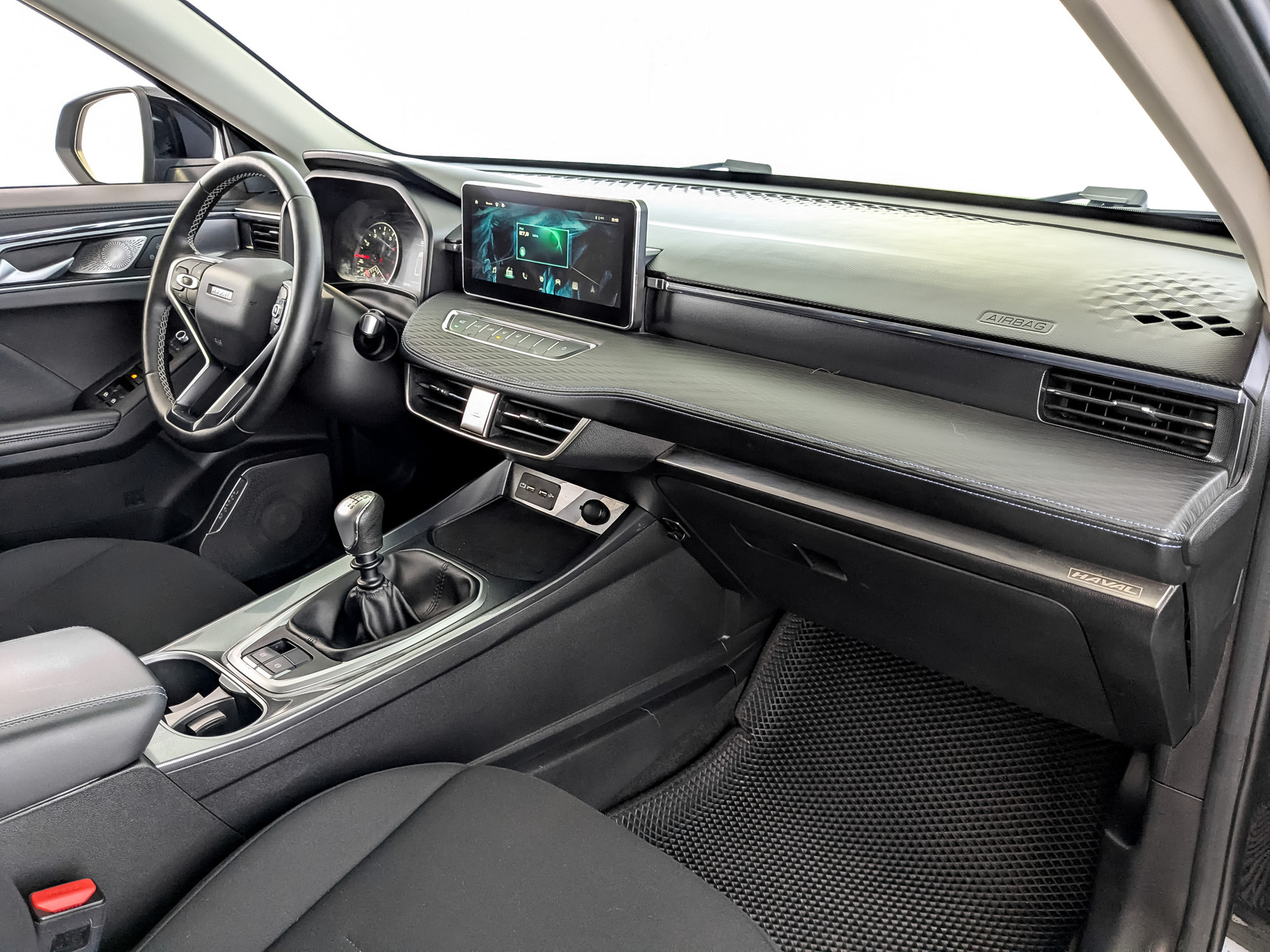 HAVAL Jolion 1.50 (143 л.с), механическая, 2023, пробег 98 530 км