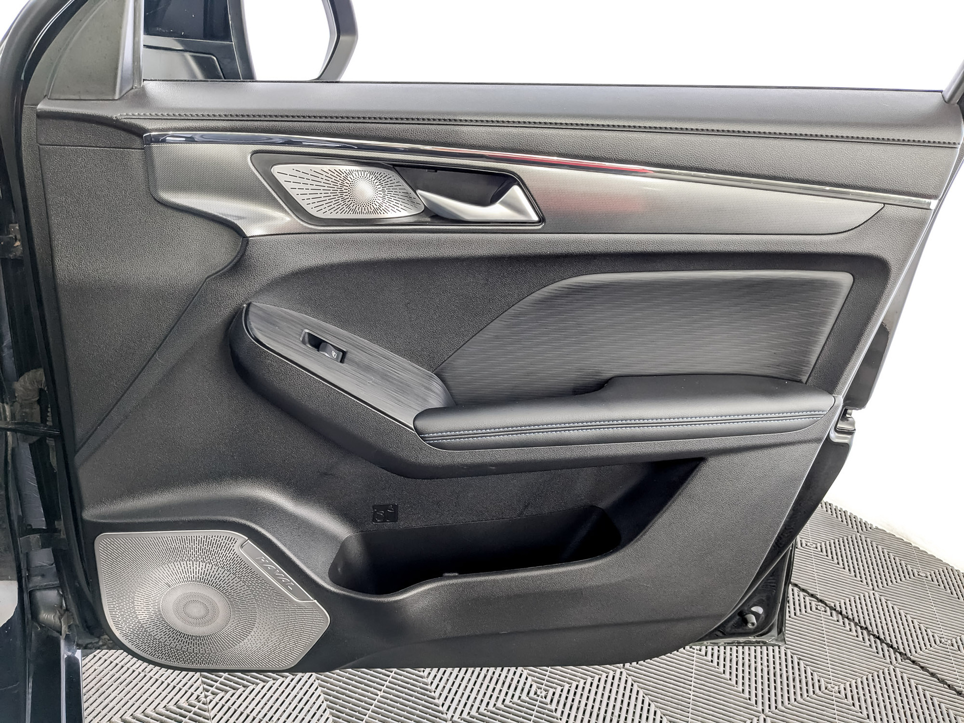 HAVAL Jolion 1.50 (143 л.с), механическая, 2023, пробег 98 530 км