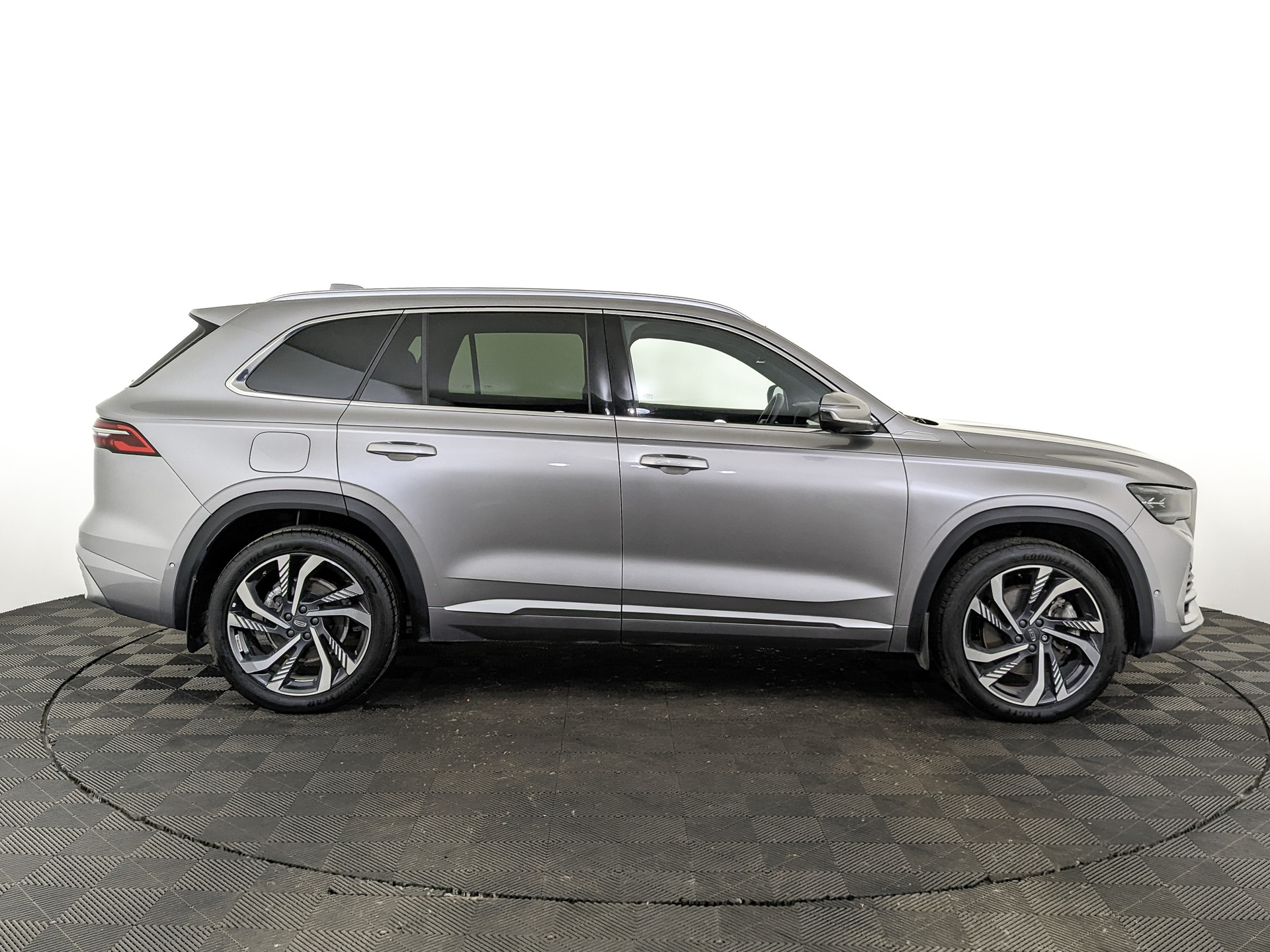 GEELY Monjaro 2.00 (238 л.с), автомат, 2024, пробег 17 849 км