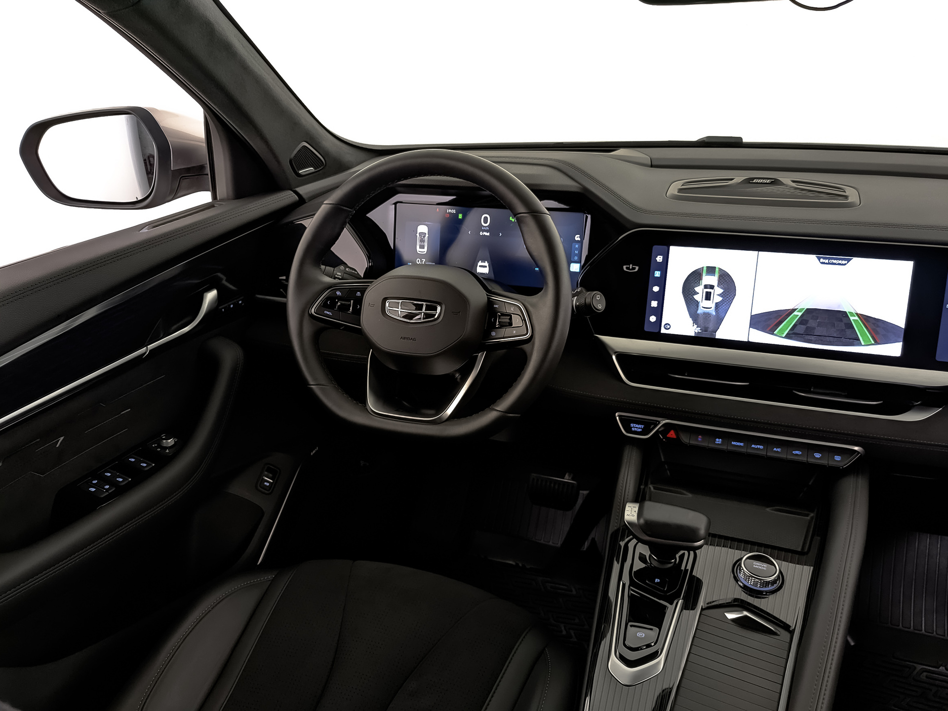 GEELY Monjaro 2.00 (238 л.с), автомат, 2024, пробег 17 849 км