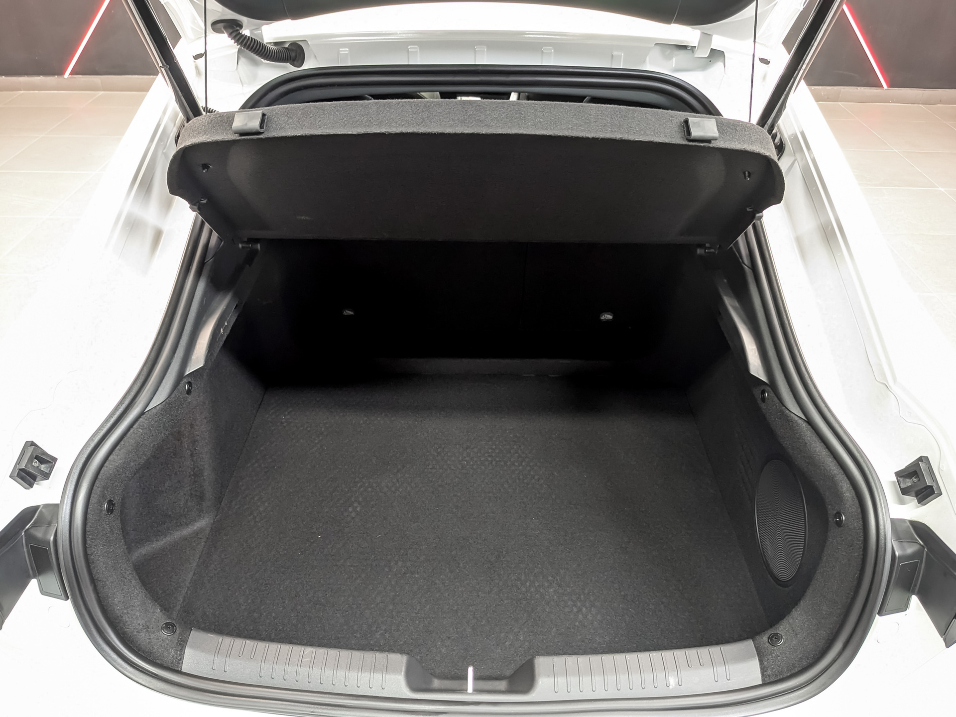 CHANGAN UNI-V 1.50 (181 л.с), автомат, 2023, пробег 25 100 км