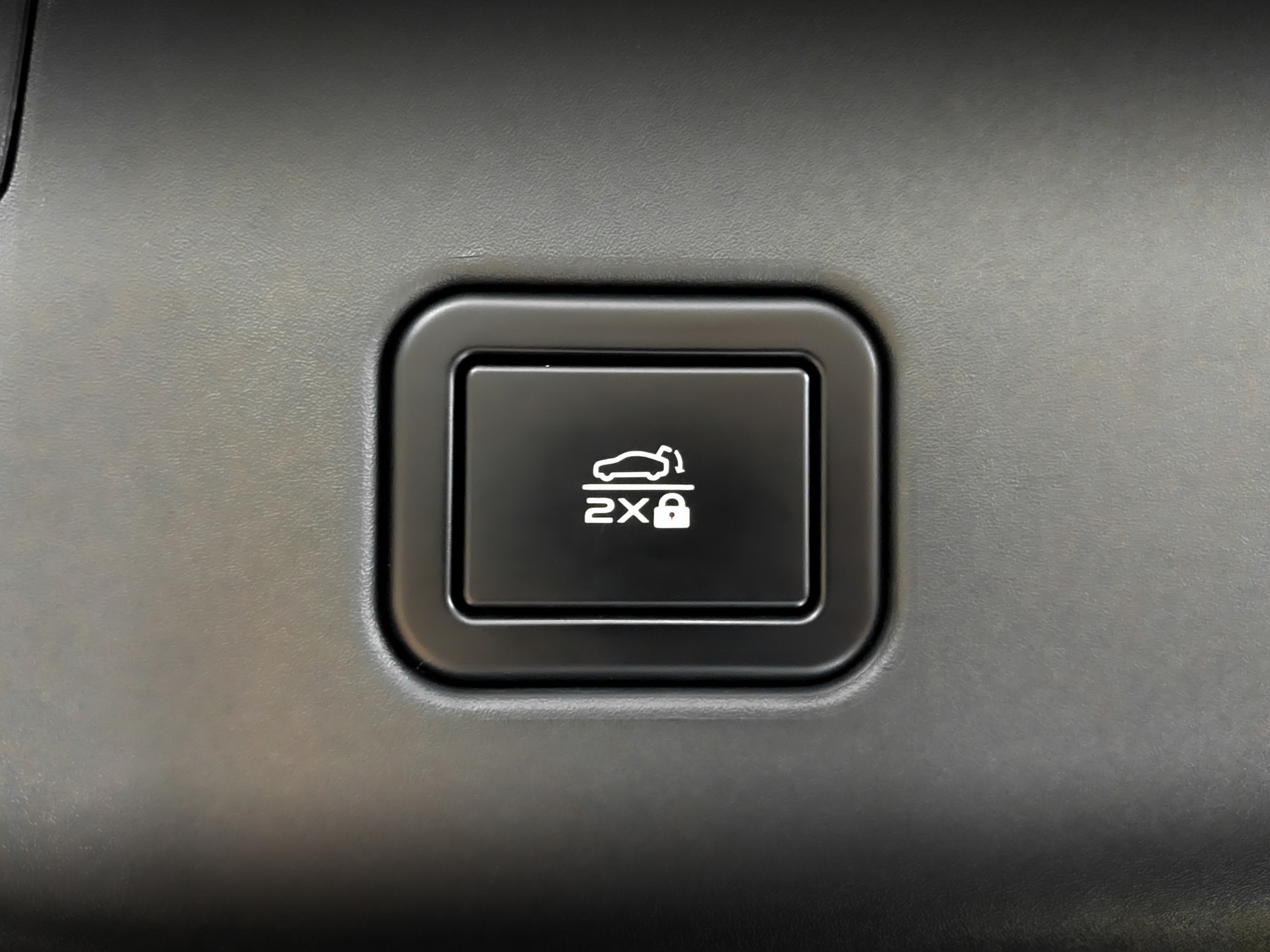 CHANGAN UNI-V 1.50 (181 л.с), автомат, 2023, пробег 25 100 км