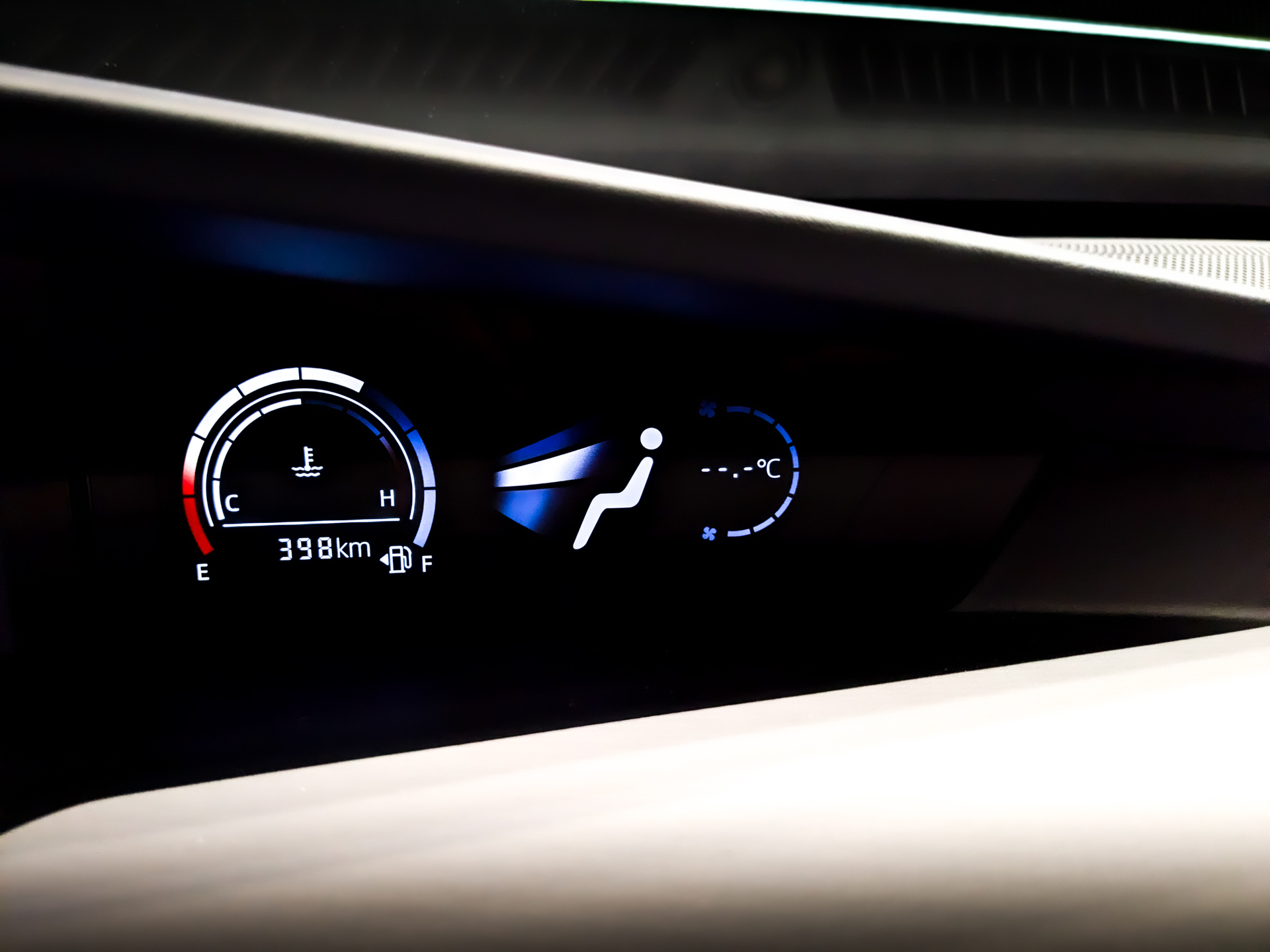 CHANGAN UNI-V 1.50 (181 л.с), автомат, 2023, пробег 25 100 км