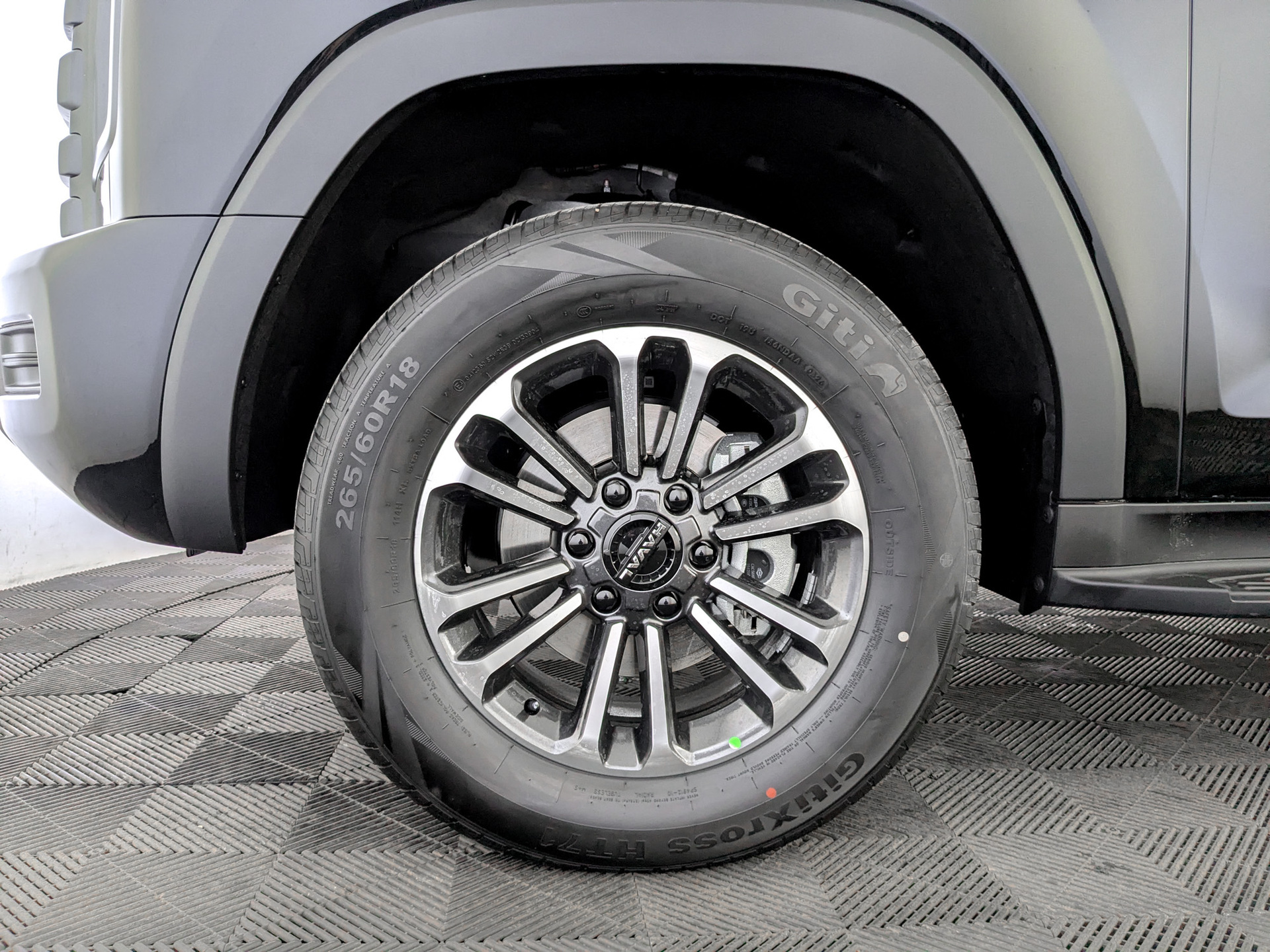 Фото Haval H9 Премиум 2.0T/218 8AT 4WD