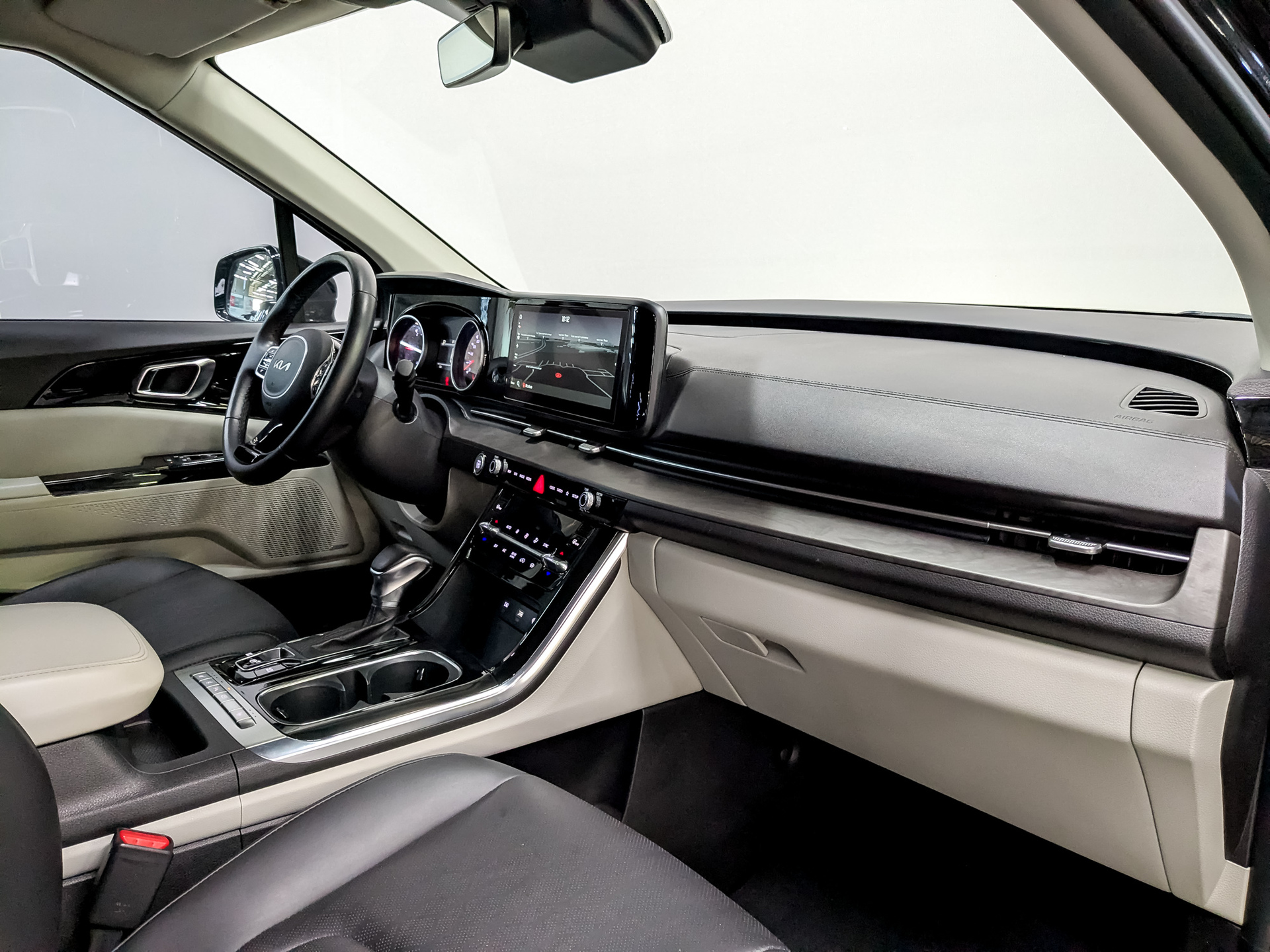 KIA Carnival 2.20 (199 л.с), автомат, 2023, пробег 88 000 км