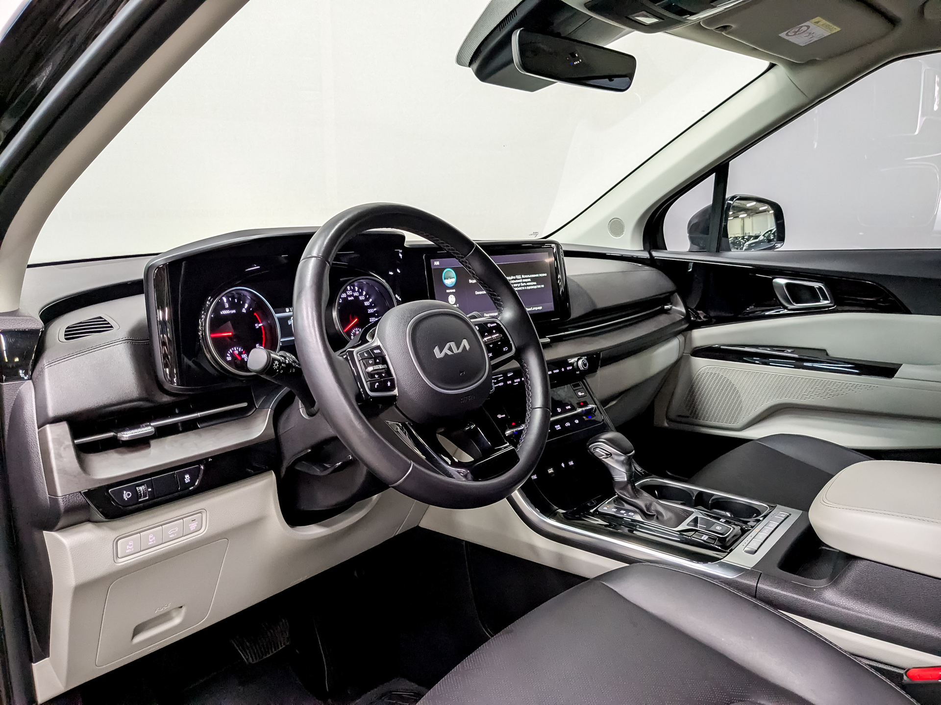 KIA Carnival 2.20 (199 л.с), автомат, 2023, пробег 88 000 км