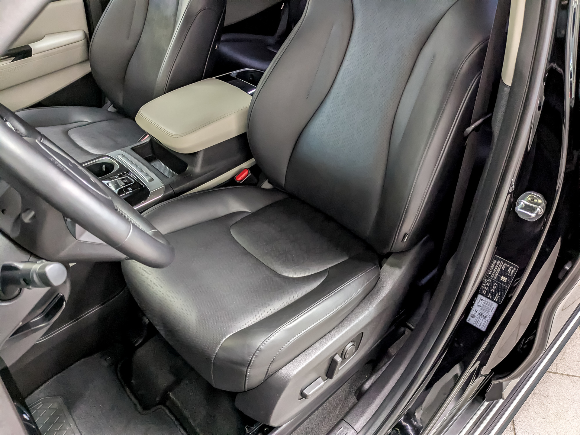 KIA Carnival 2.20 (199 л.с), автомат, 2023, пробег 88 000 км
