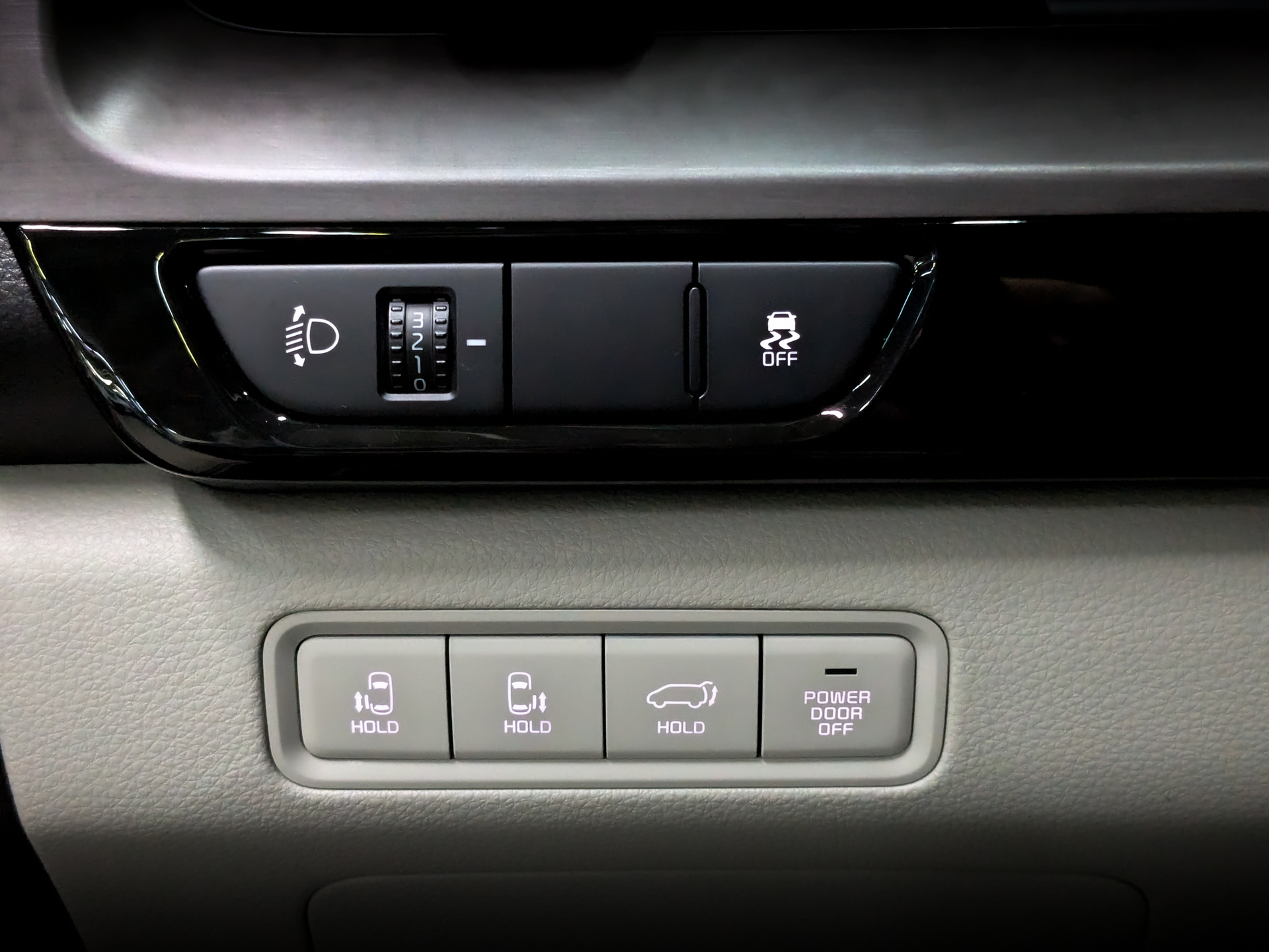 KIA Carnival 2.20 (199 л.с), автомат, 2023, пробег 88 000 км