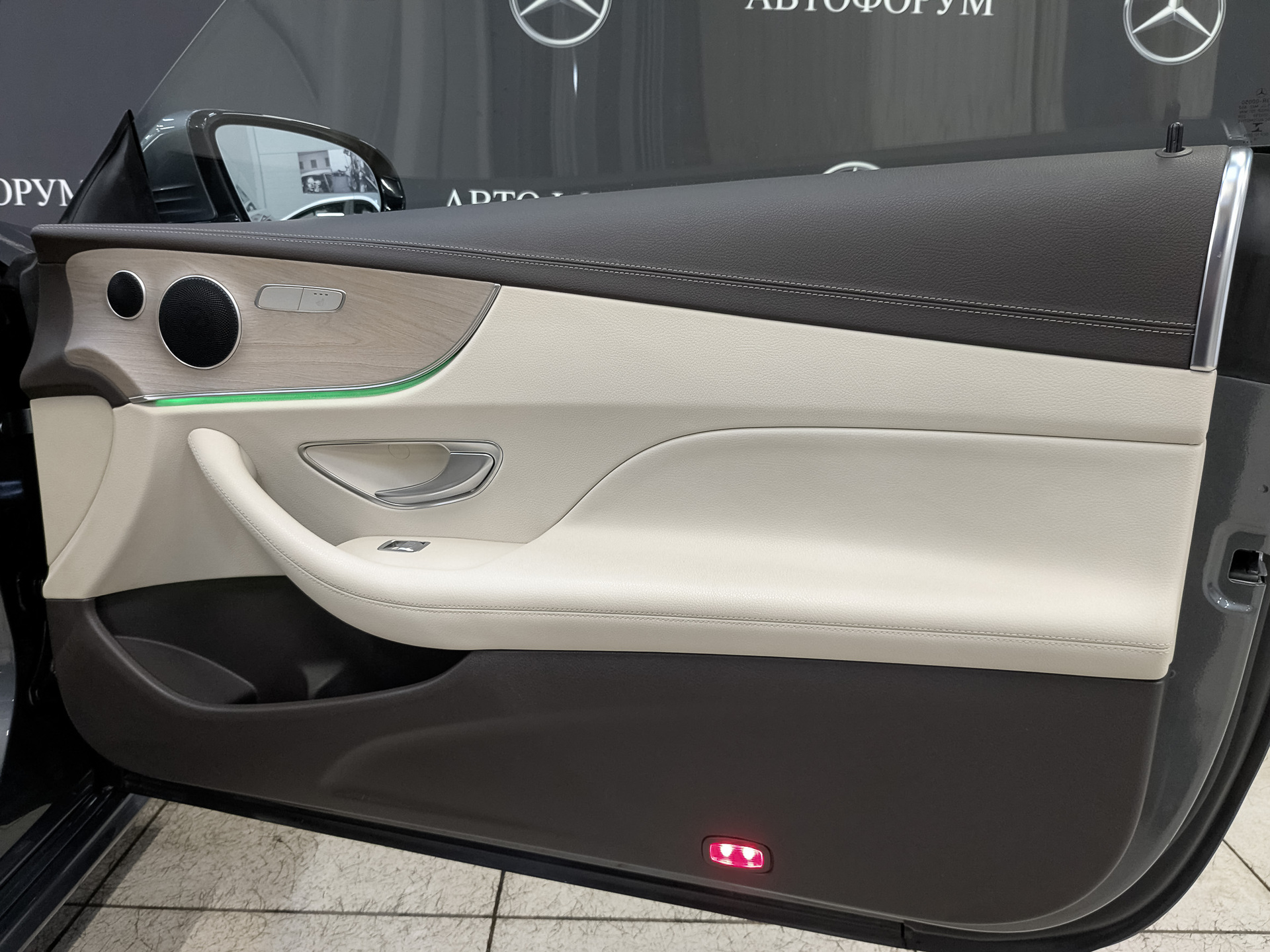 MERCEDES-BENZ E-Класс Купе 2.00 (197 л.с), автомат, 2020, пробег 128 902 км