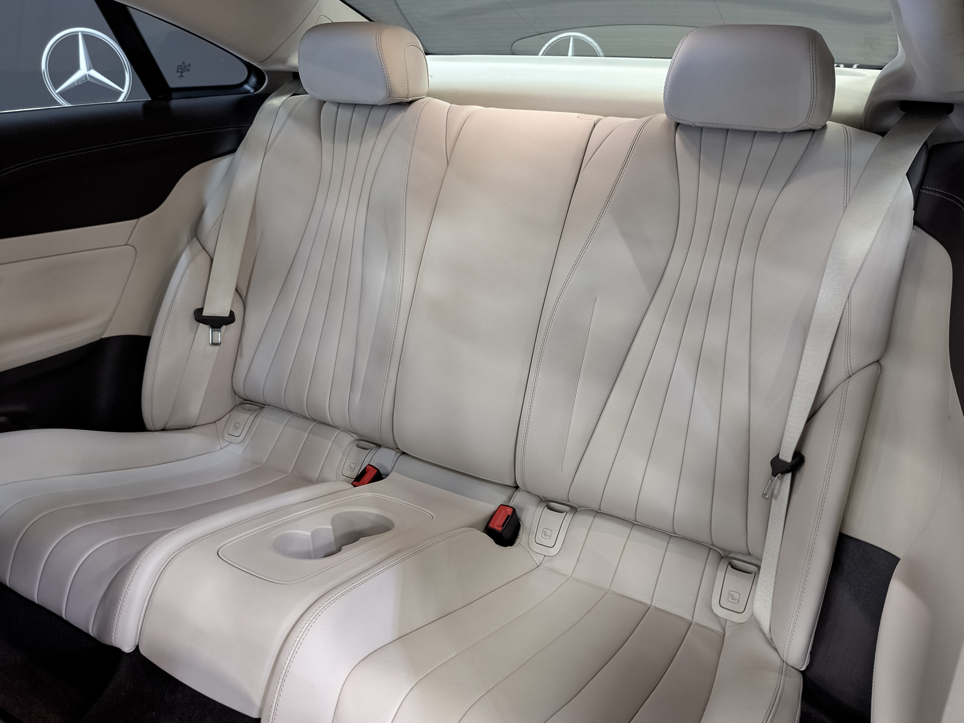 MERCEDES-BENZ E-Класс Купе 2.00 (197 л.с), автомат, 2020, пробег 128 902 км