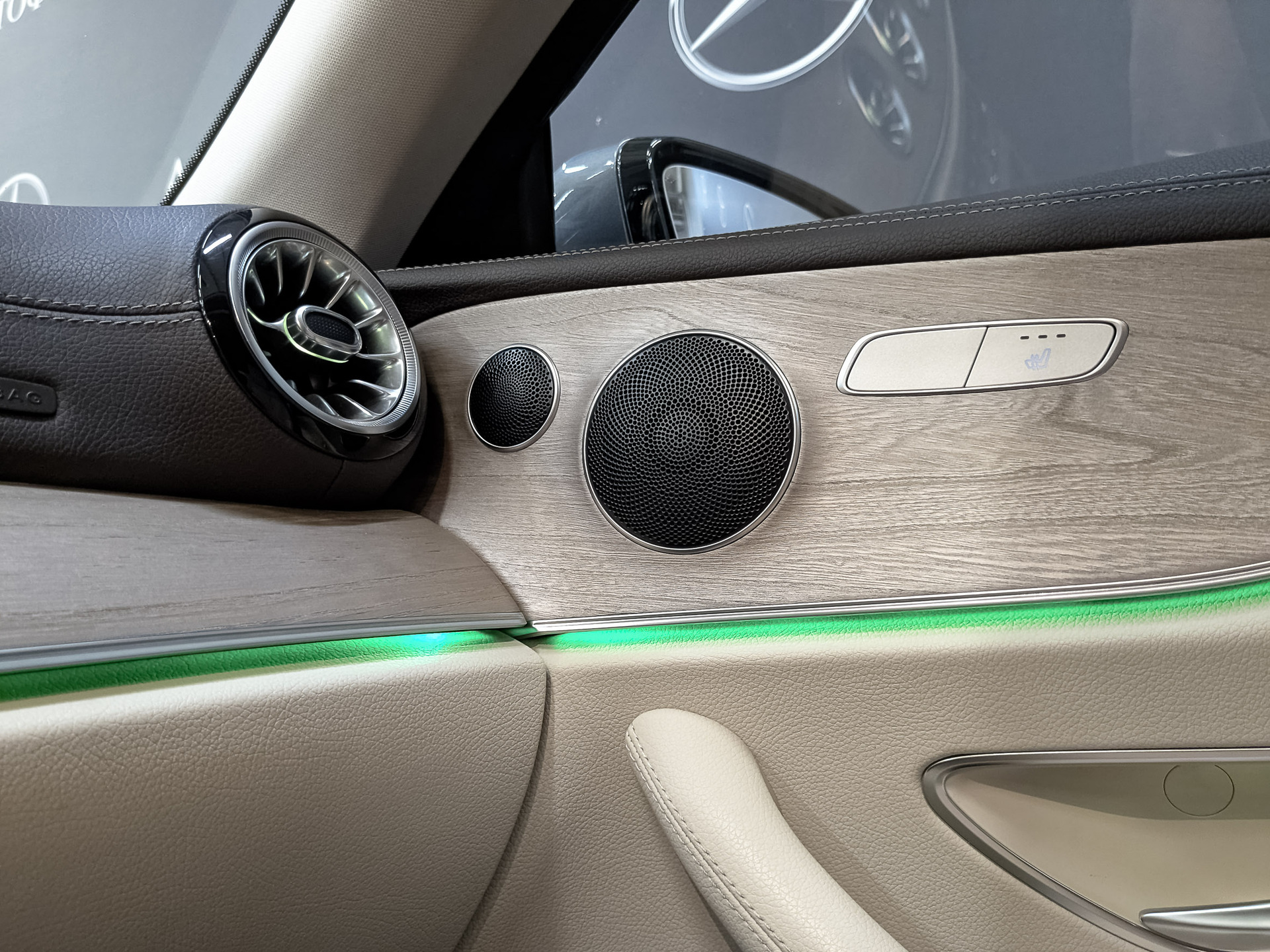 MERCEDES-BENZ E-Класс Купе 2.00 (197 л.с), автомат, 2020, пробег 128 902 км
