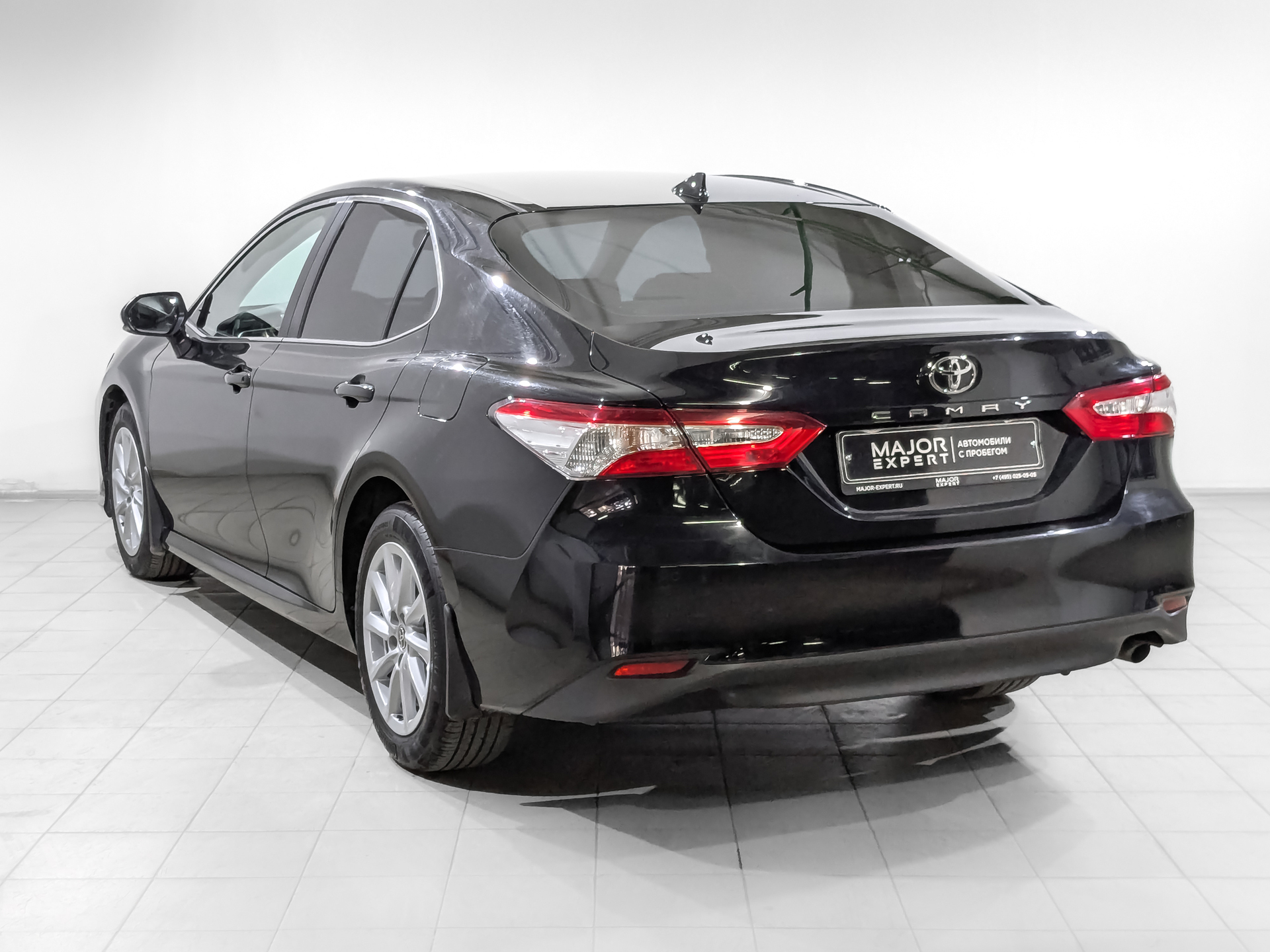 TOYOTA Camry 2.00 (150 л.с), автомат, 2021, пробег 73 230 км