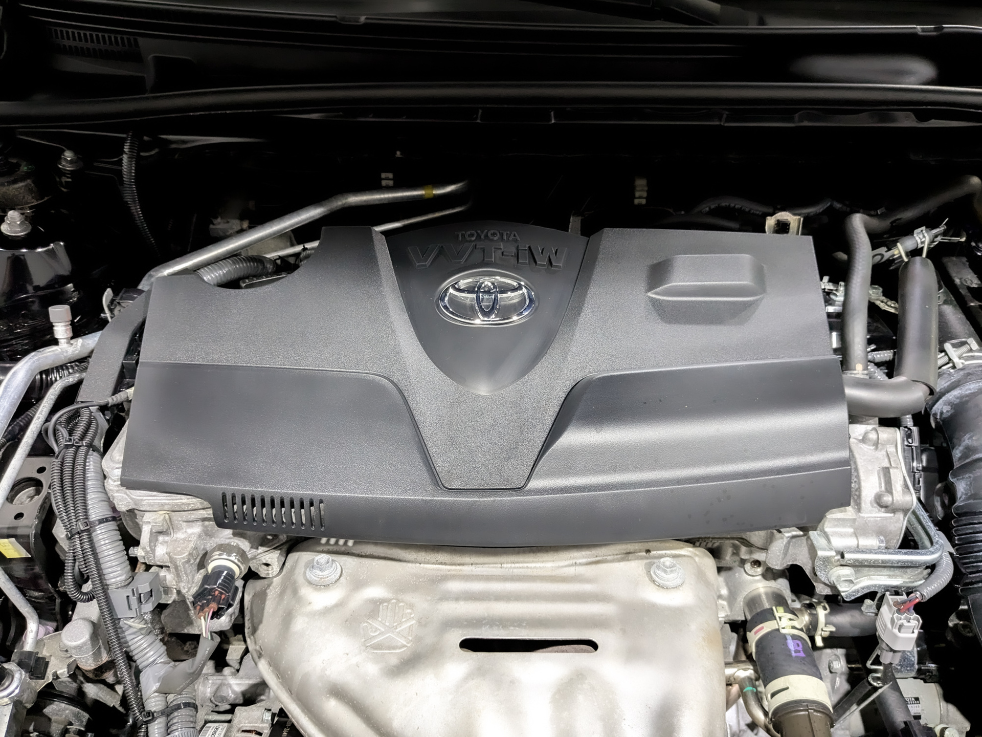 TOYOTA Camry 2.00 (150 л.с), автомат, 2021, пробег 73 230 км