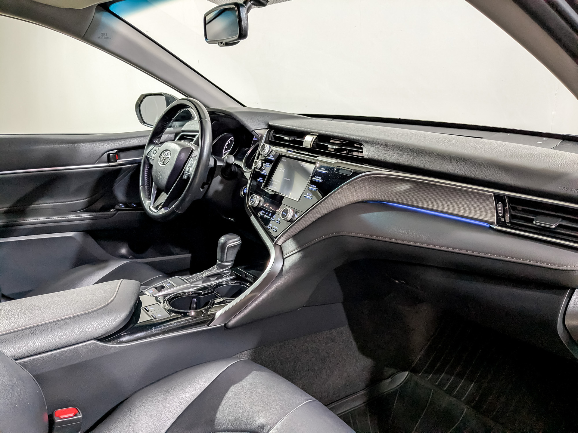 TOYOTA Camry 2.00 (150 л.с), автомат, 2021, пробег 73 230 км