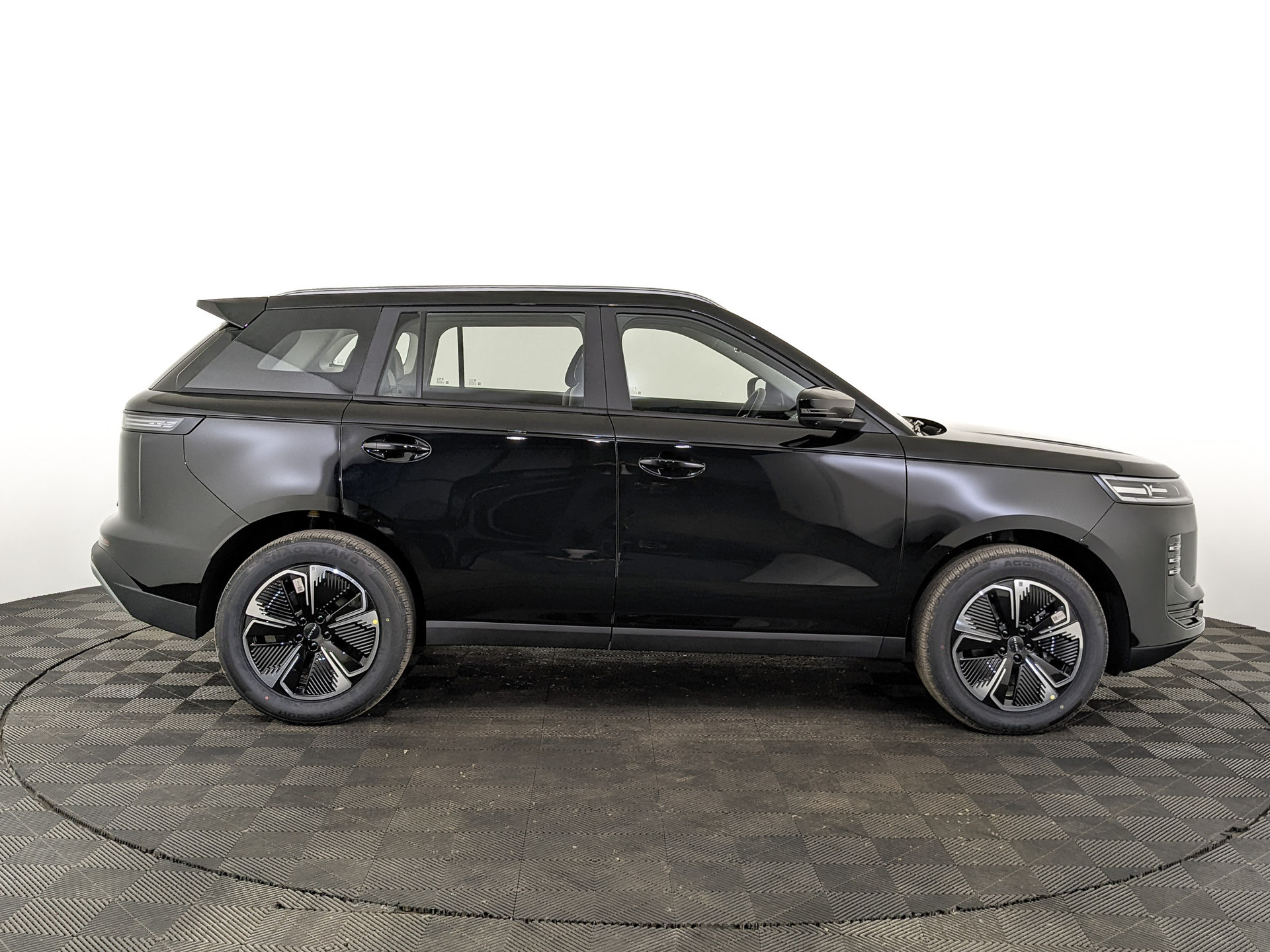 Фото Jeland J6 Престиж 1.6T/150 7RT 4WD