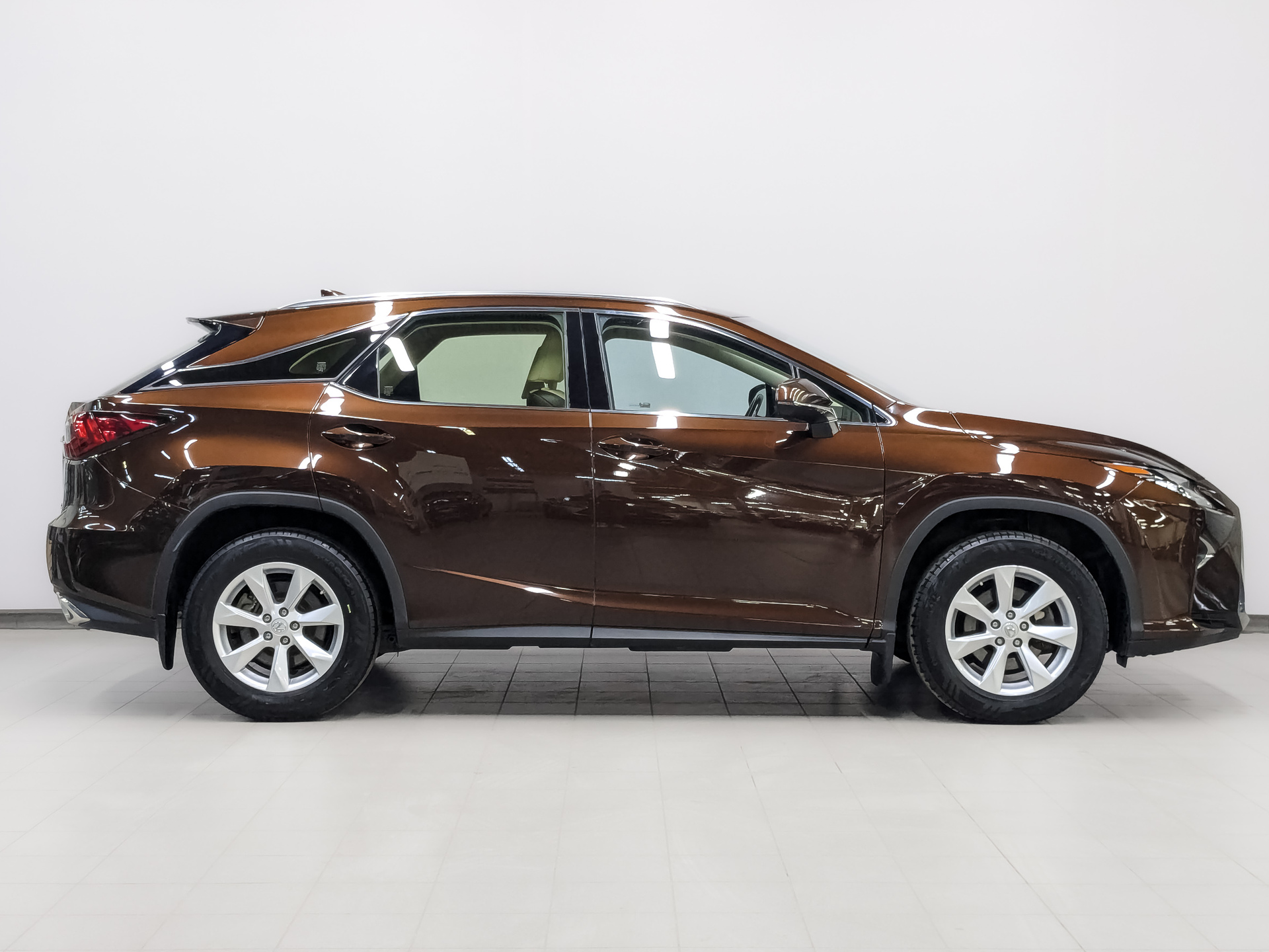 LEXUS RX 2.00 (238 л.с), автомат, 2017, пробег 120 498 км