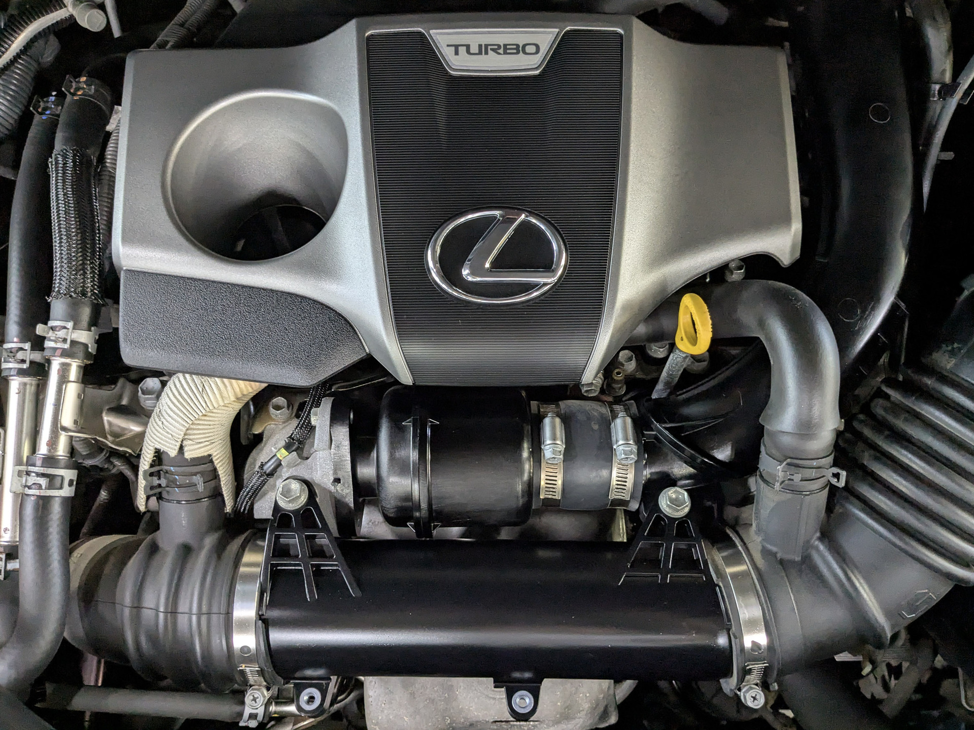 LEXUS RX 2.00 (238 л.с), автомат, 2017, пробег 120 498 км