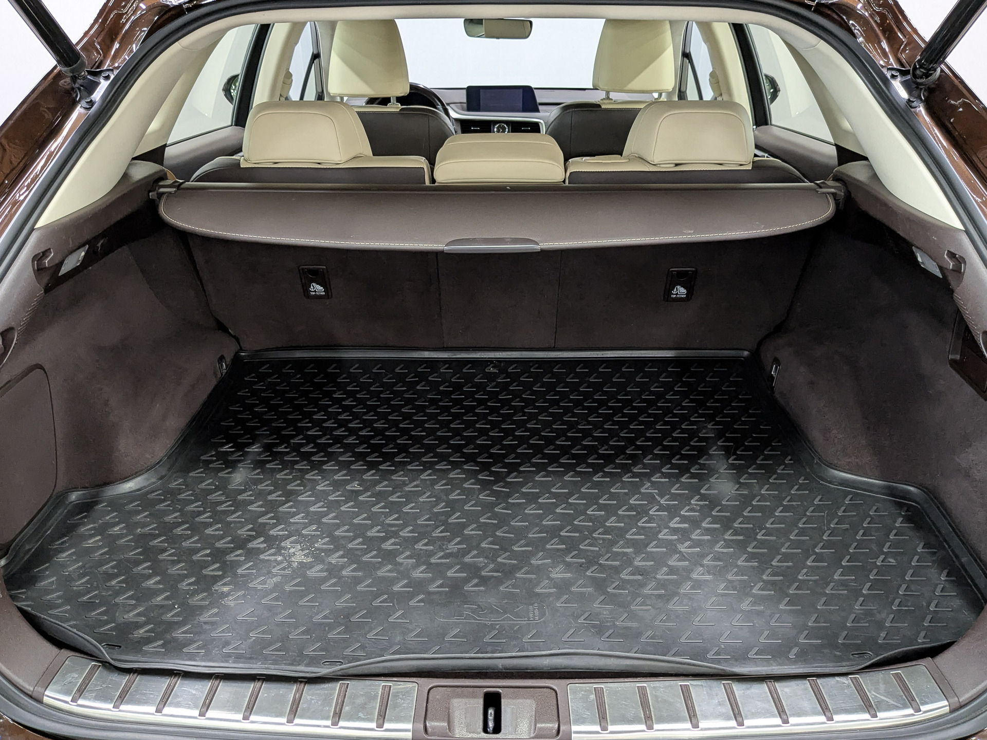 LEXUS RX 2.00 (238 л.с), автомат, 2017, пробег 120 498 км