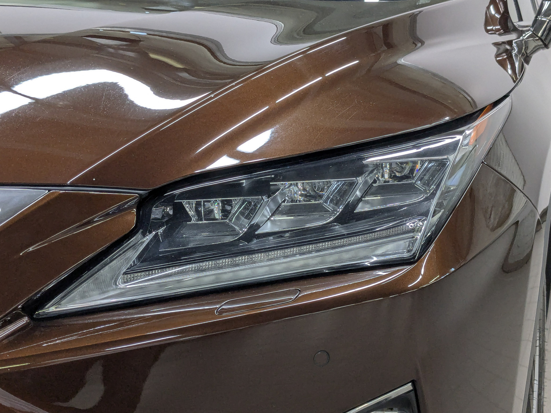 LEXUS RX 2.00 (238 л.с), автомат, 2017, пробег 120 498 км