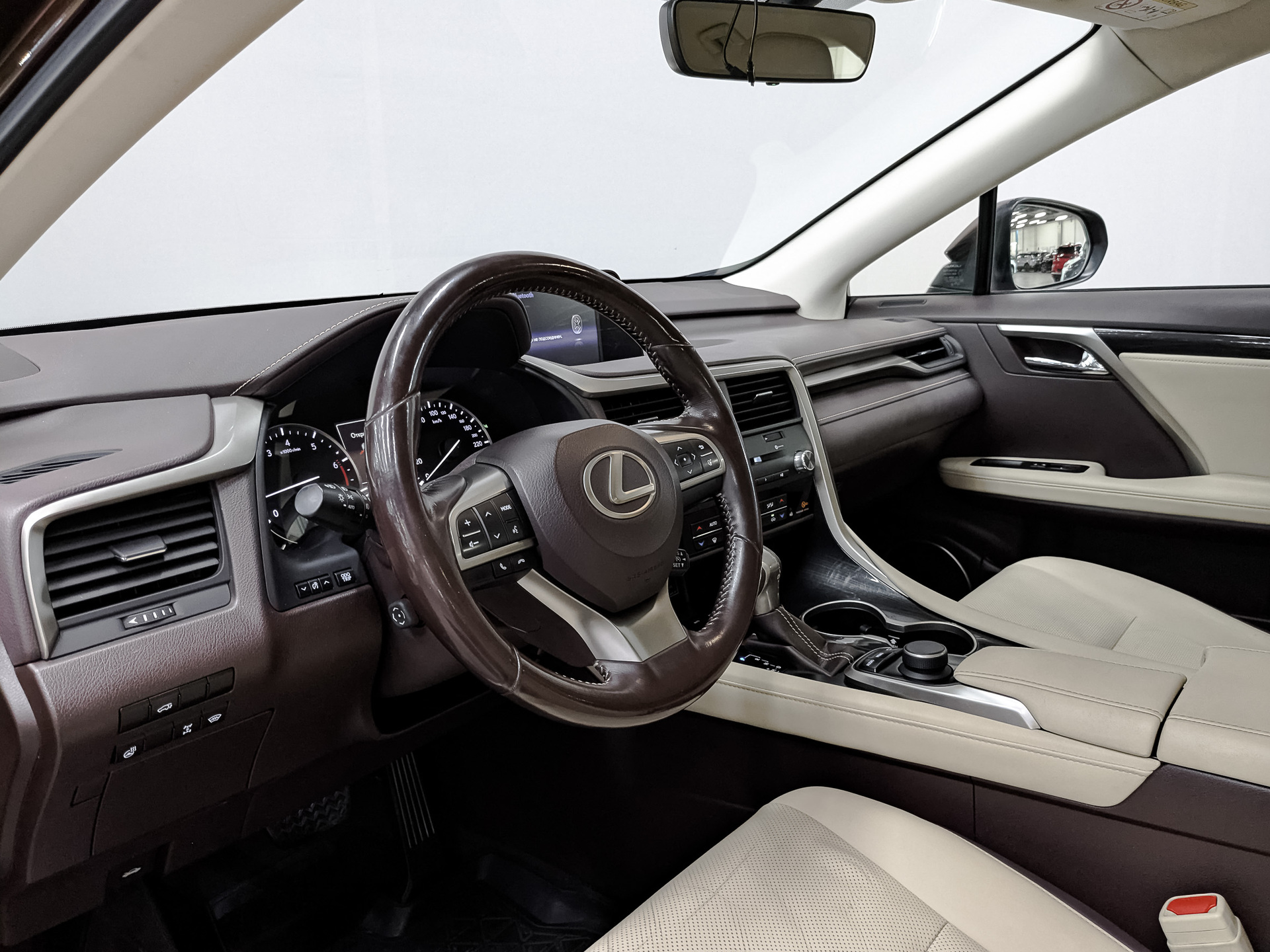 LEXUS RX 2.00 (238 л.с), автомат, 2017, пробег 120 498 км