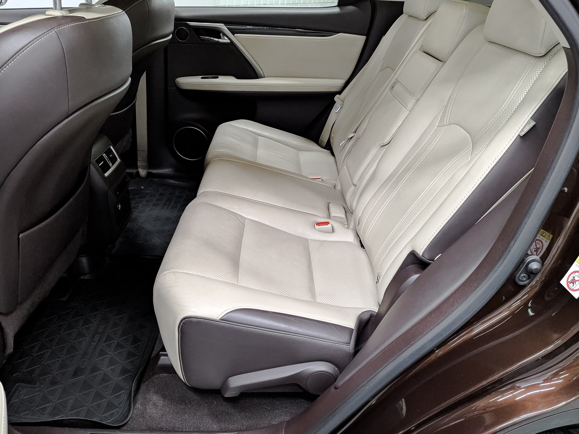 LEXUS RX 2.00 (238 л.с), автомат, 2017, пробег 120 498 км