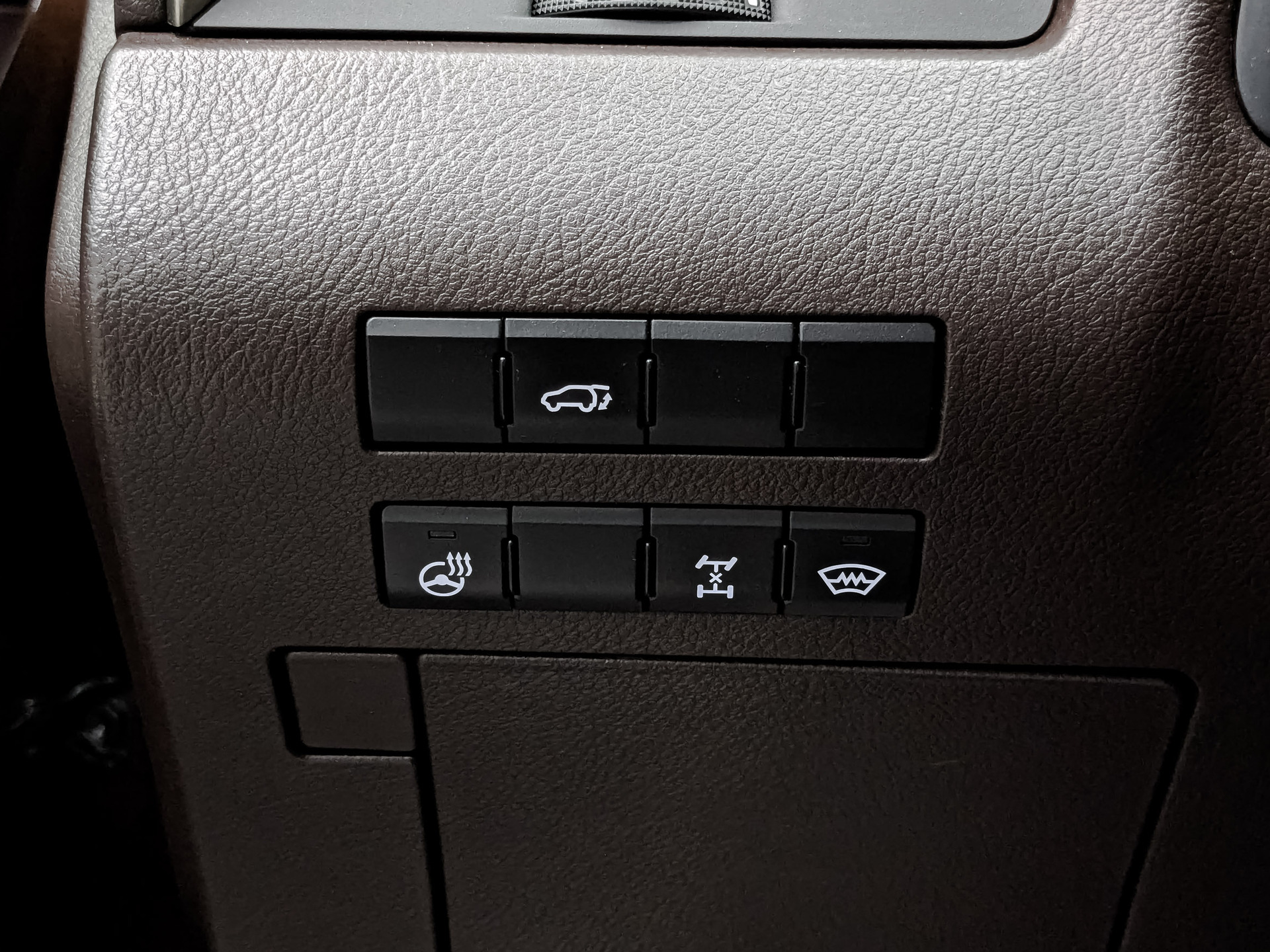 LEXUS RX 2.00 (238 л.с), автомат, 2017, пробег 120 498 км