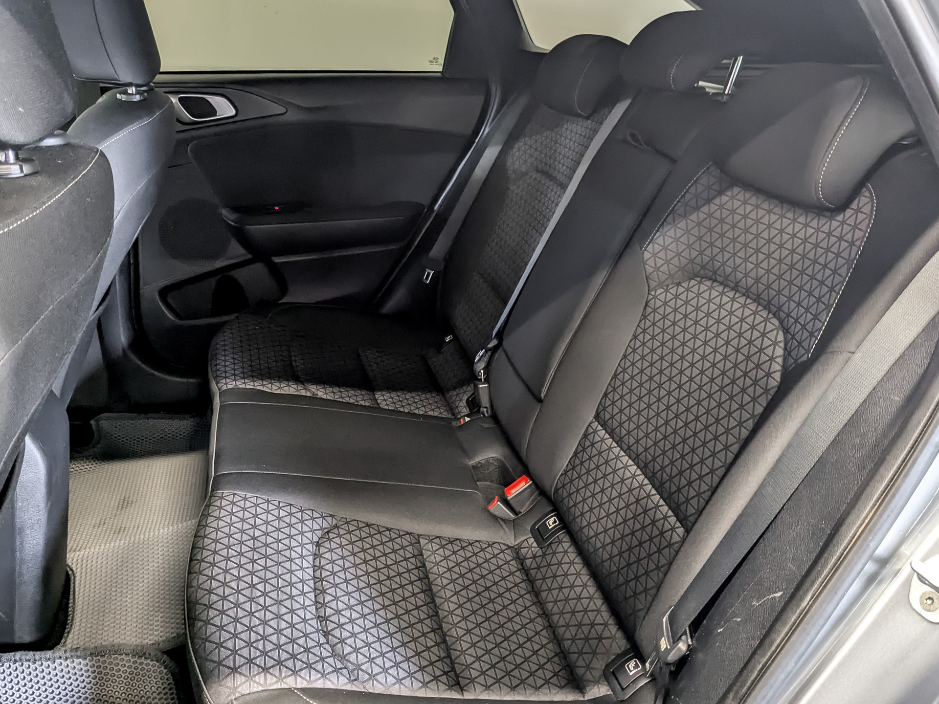 KIA Ceed 1.60 (128 л.с), автомат, 2020, пробег 91 490 км