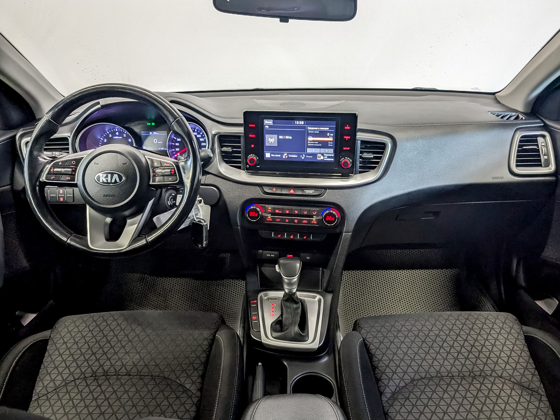 KIA Ceed 1.60 (128 л.с), автомат, 2020, пробег 91 490 км