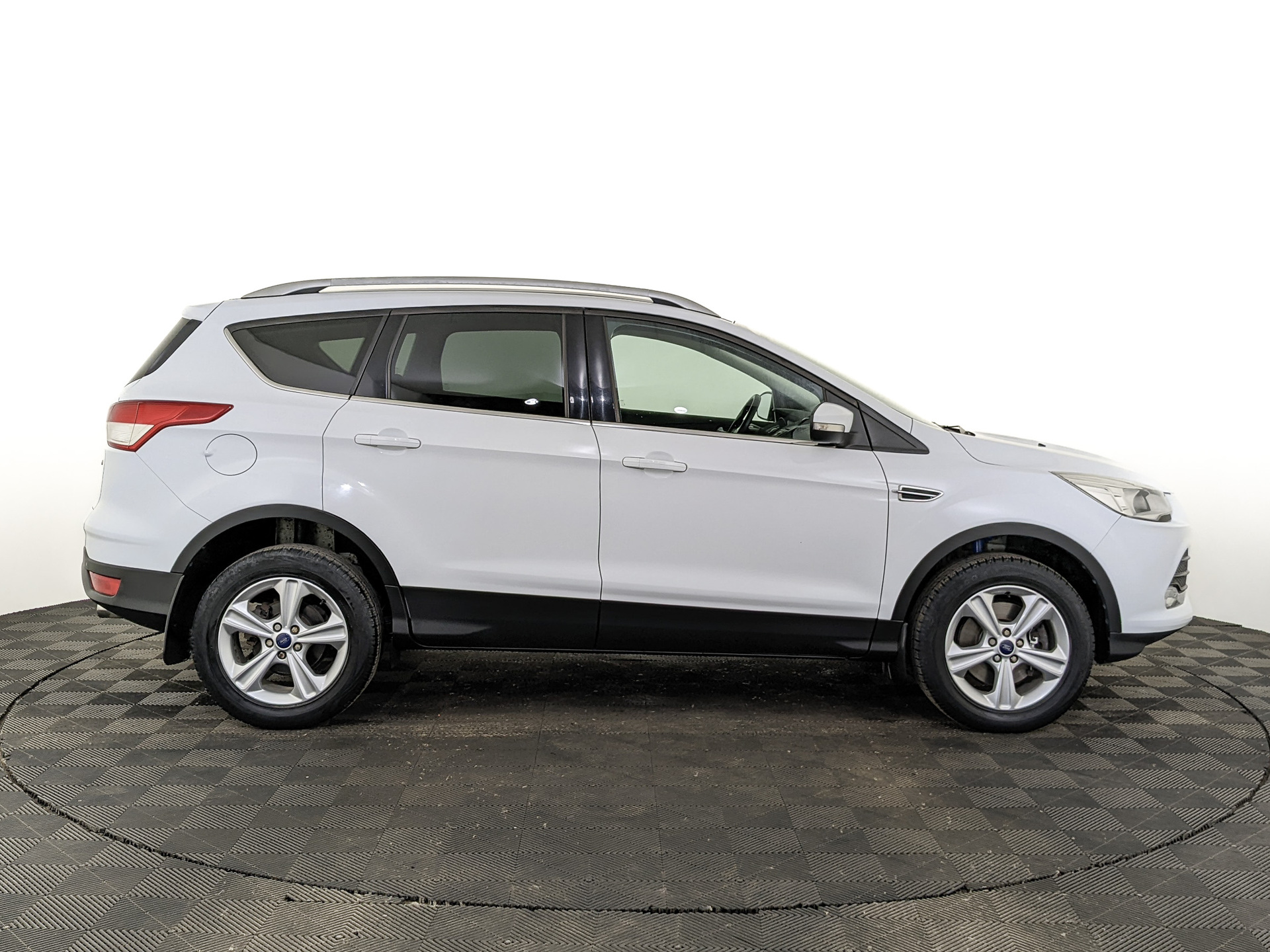 FORD Kuga 1.60 (150 л.с), автомат, 2016, пробег 87 440 км